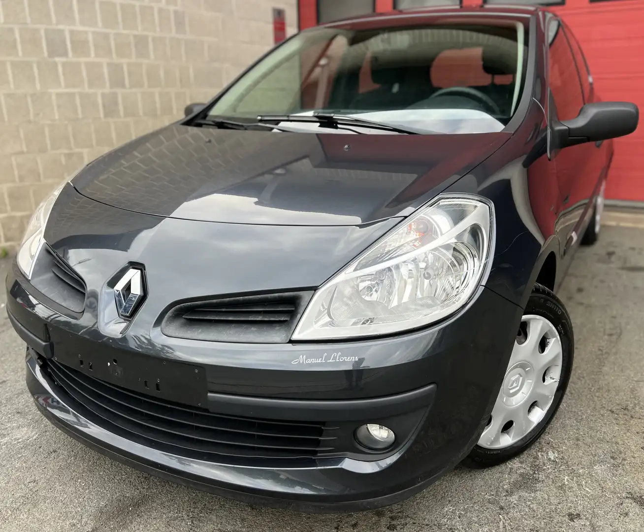 Renault Clio 1.2i 16v Community / CAR-PASS Grijs - 1