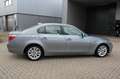 BMW 545 5-serie 545i V8 Yountimer plaatje van een auto Grijs - thumbnail 4