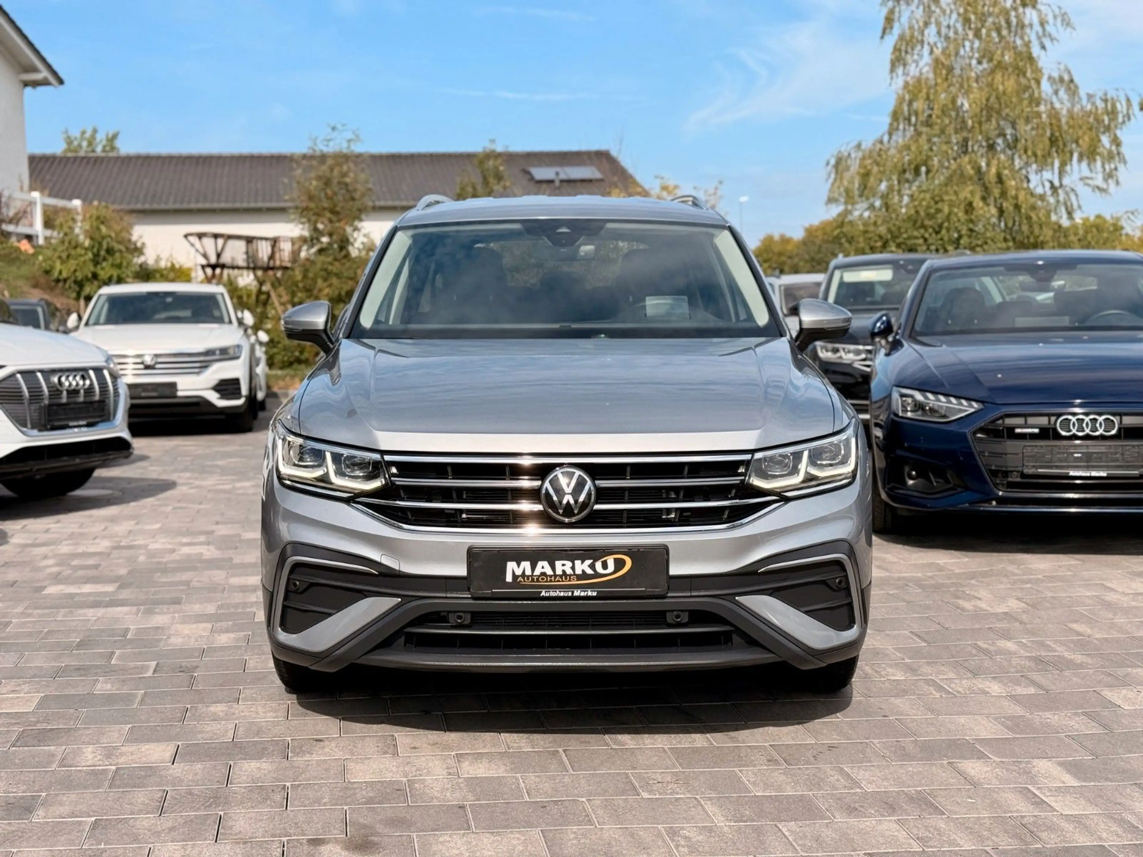 Volkswagen Tiguan Allspace 2.0TDi HUD*ACC*RFK*AHK*7SITZER* — photo 3