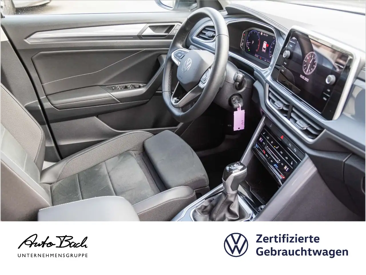 Volkswagen T-Roc 1.5 TSI DSG Style, Navi, LED, AHK, App-Con 21