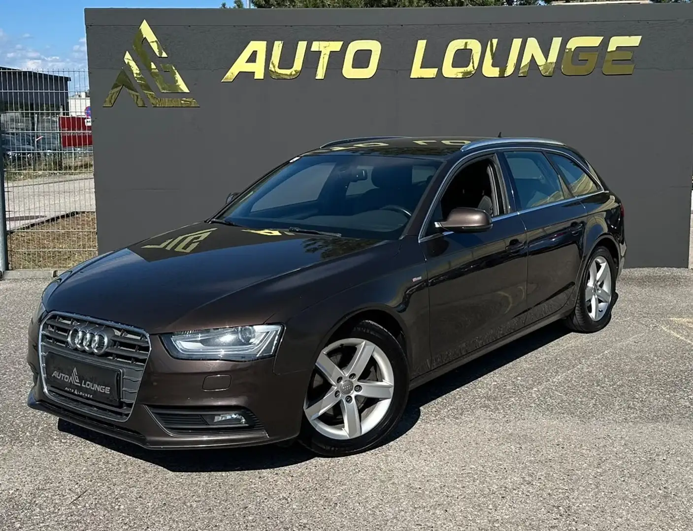 Audi A4 2.0 TDI DPF Avant Braun - 1