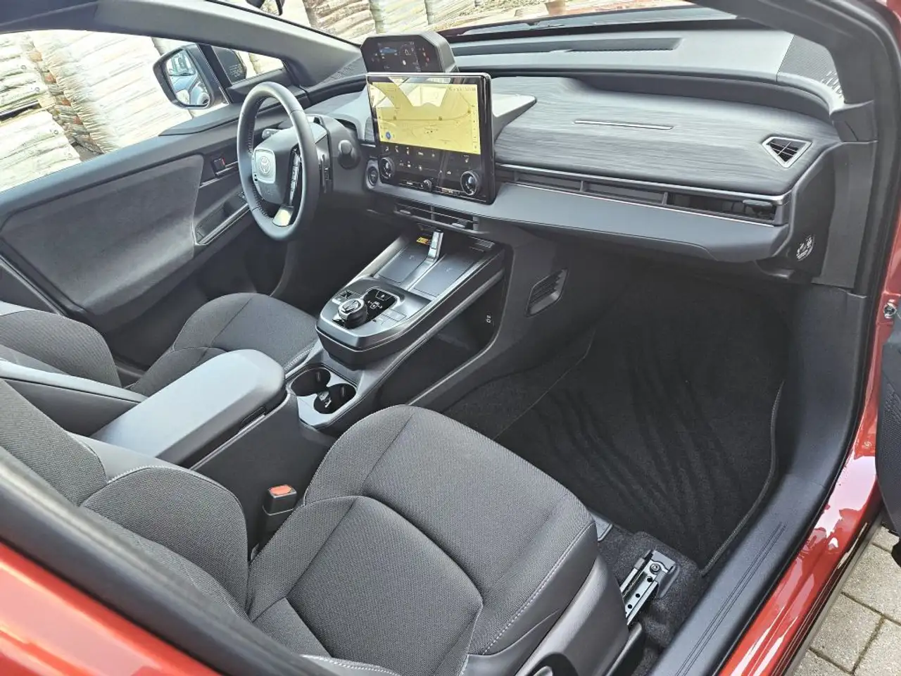 Toyota C-HR C-HR+ 77kWh Teamplayer 8