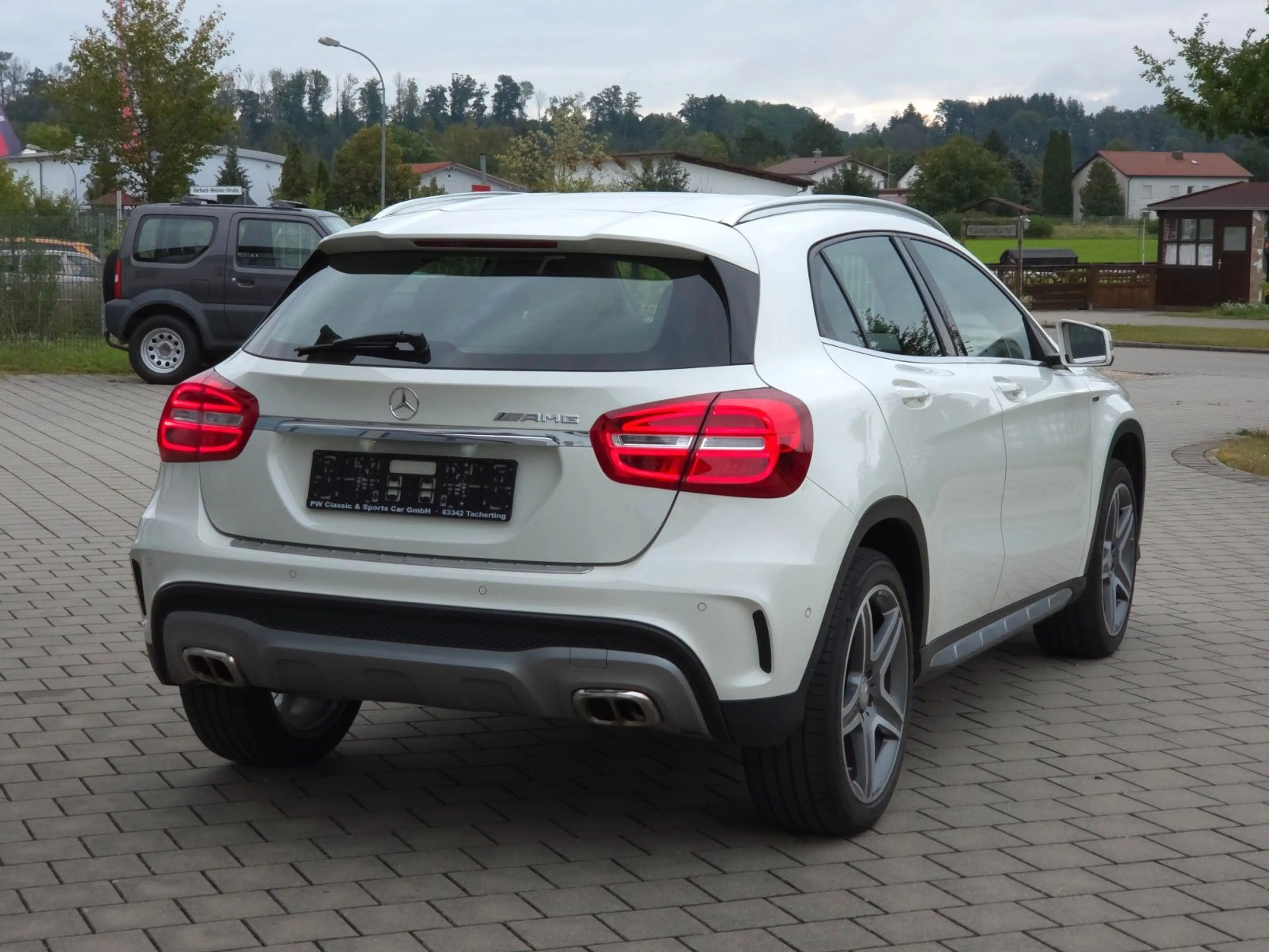 Mercedes-Benz GLA 250 4Matic Street Style, AMG Line, Kamera — photo 23
