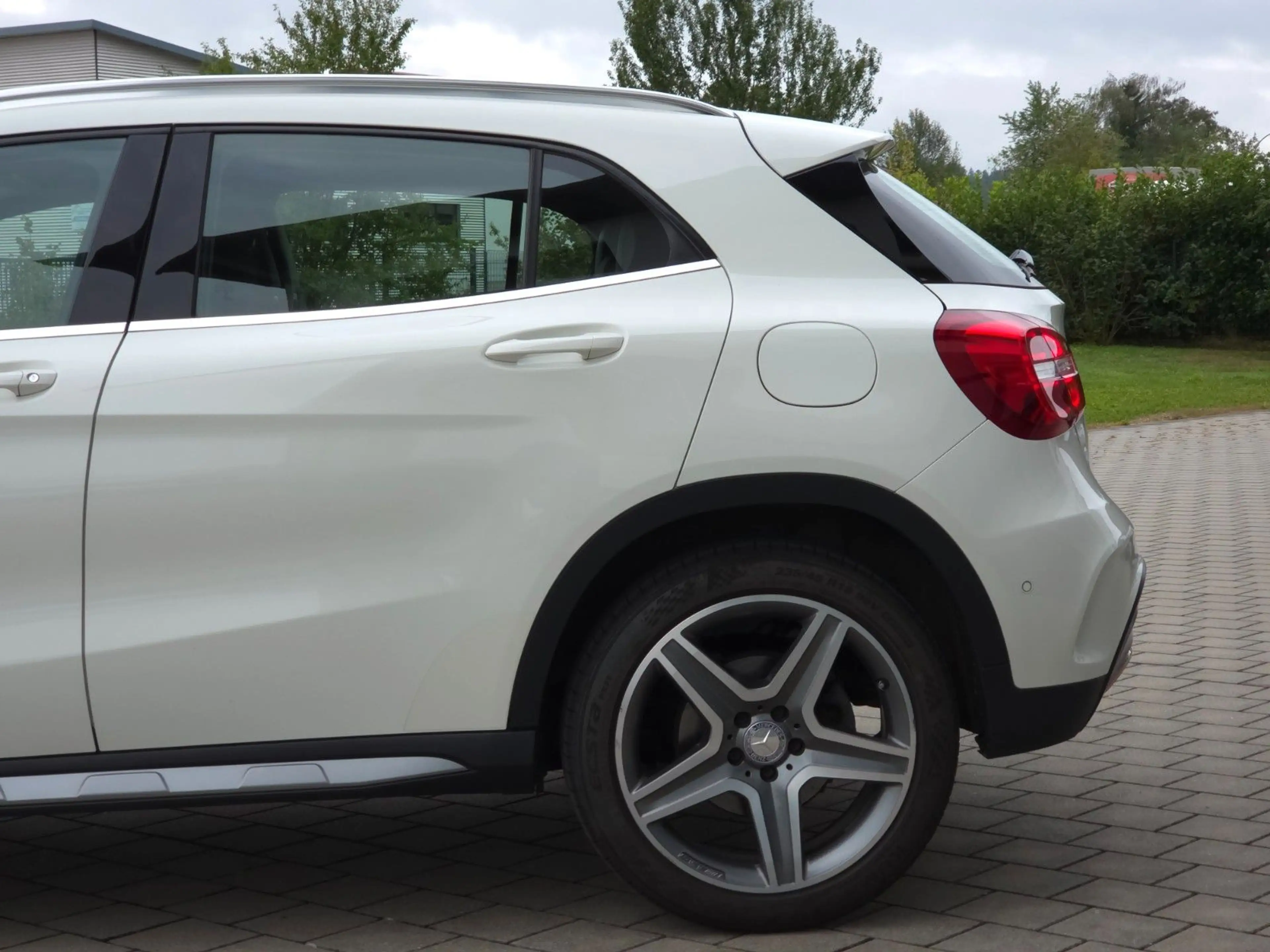 Mercedes-Benz GLA 250 4Matic Street Style, AMG Line, Kamera — photo 20