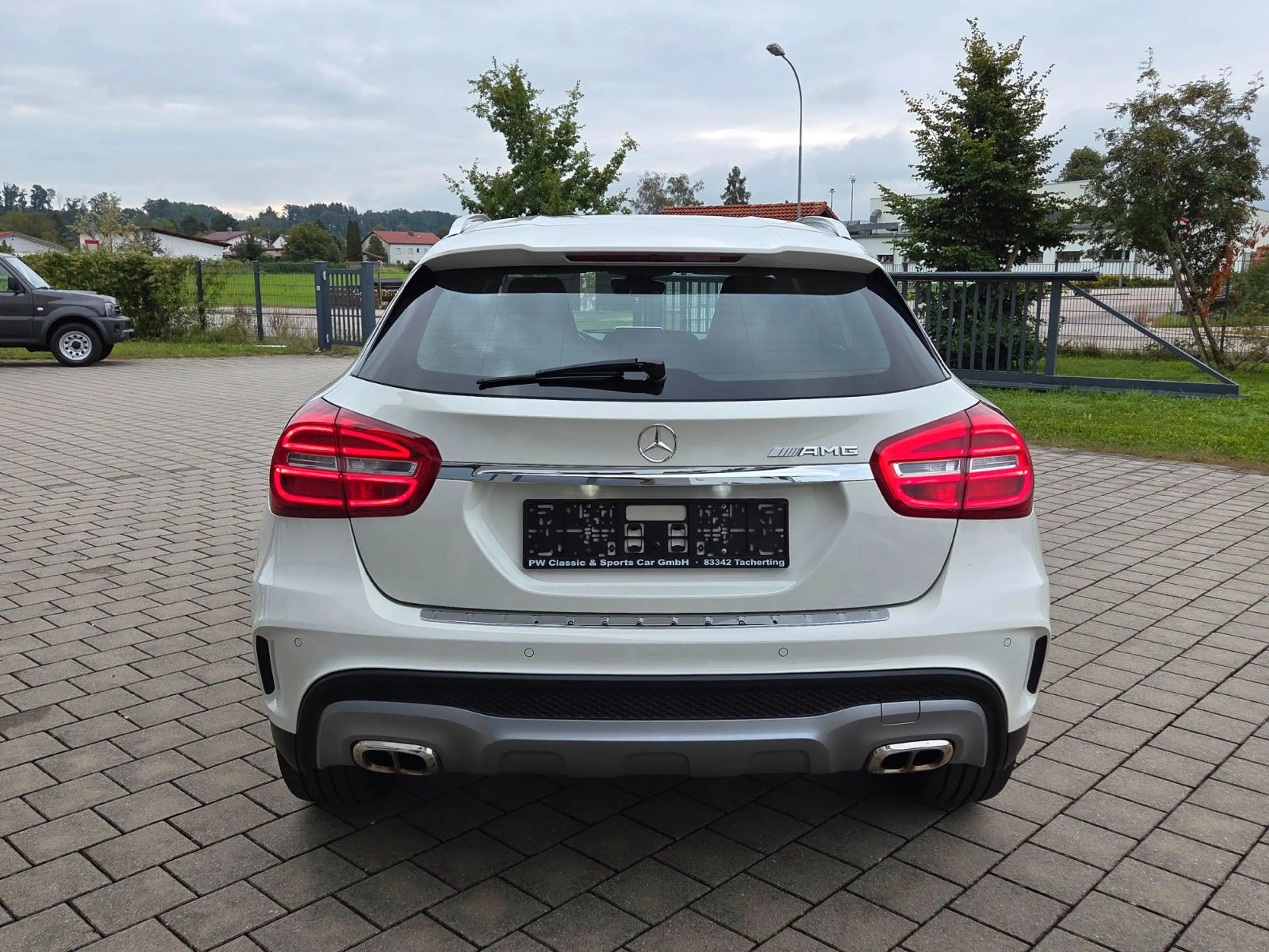 Mercedes-Benz GLA 250 4Matic Street Style, AMG Line, Kamera — photo 5