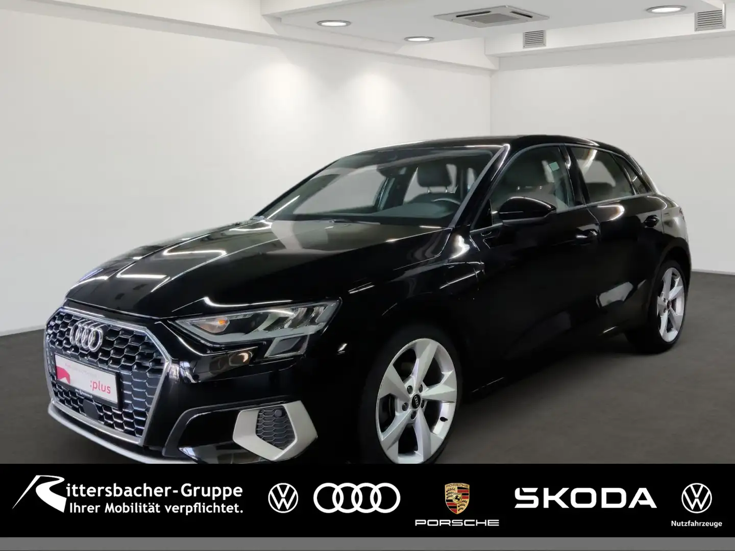 Audi A3 40 TFSI e advanced Schwarz - 1