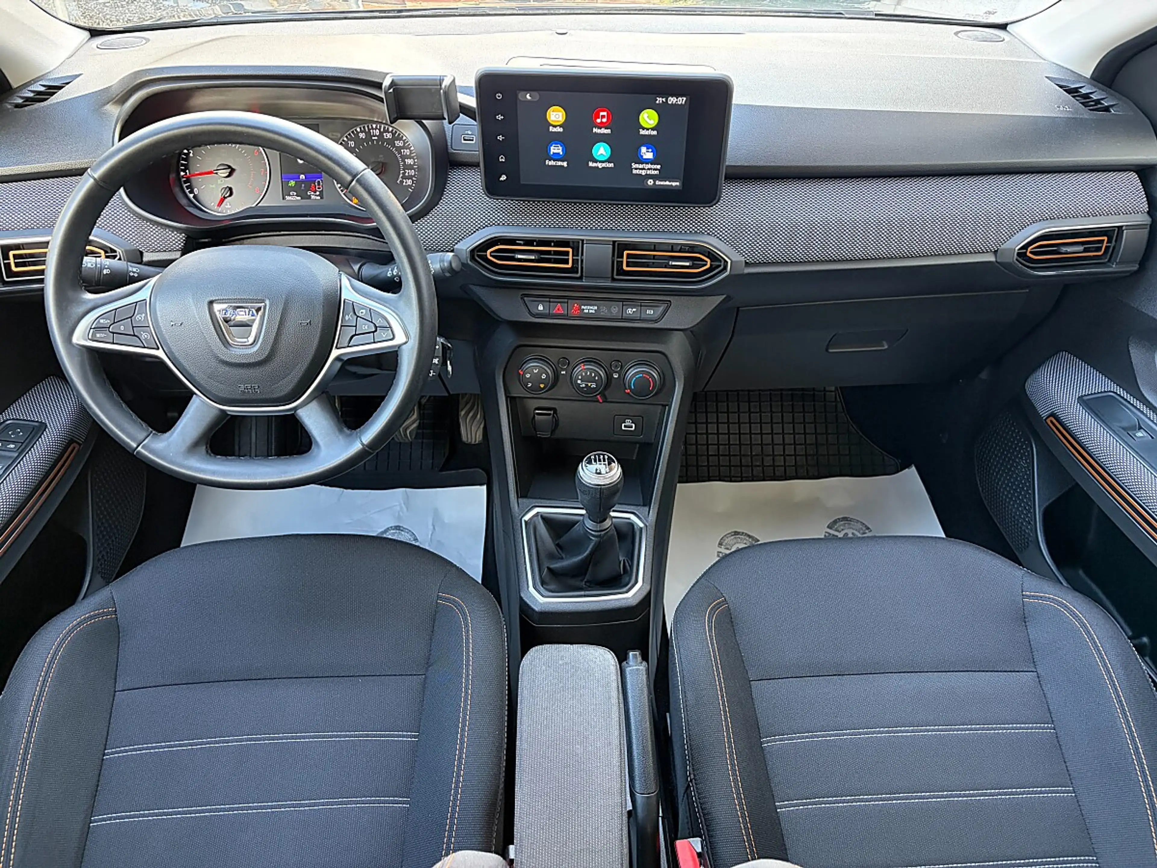 Dacia Sandero Stepway Comfort TCe 90 — photo 9