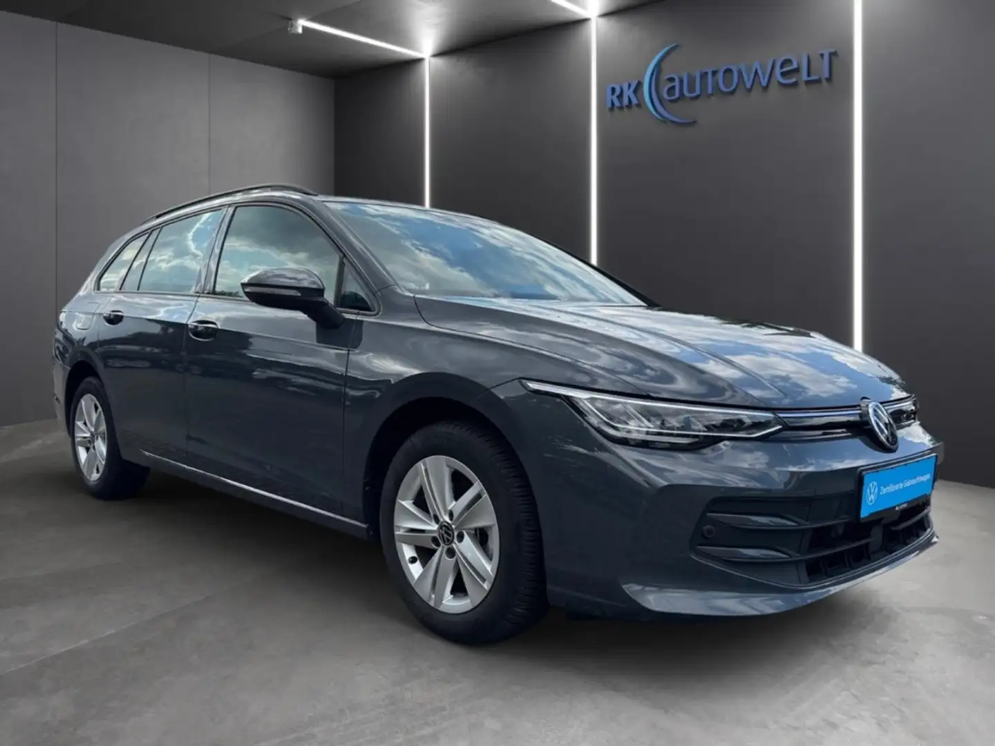 Volkswagen Golf Variant VIII Life 1.5 TSI LED Navi AHK Climatronic Sitzhei Gris - 2