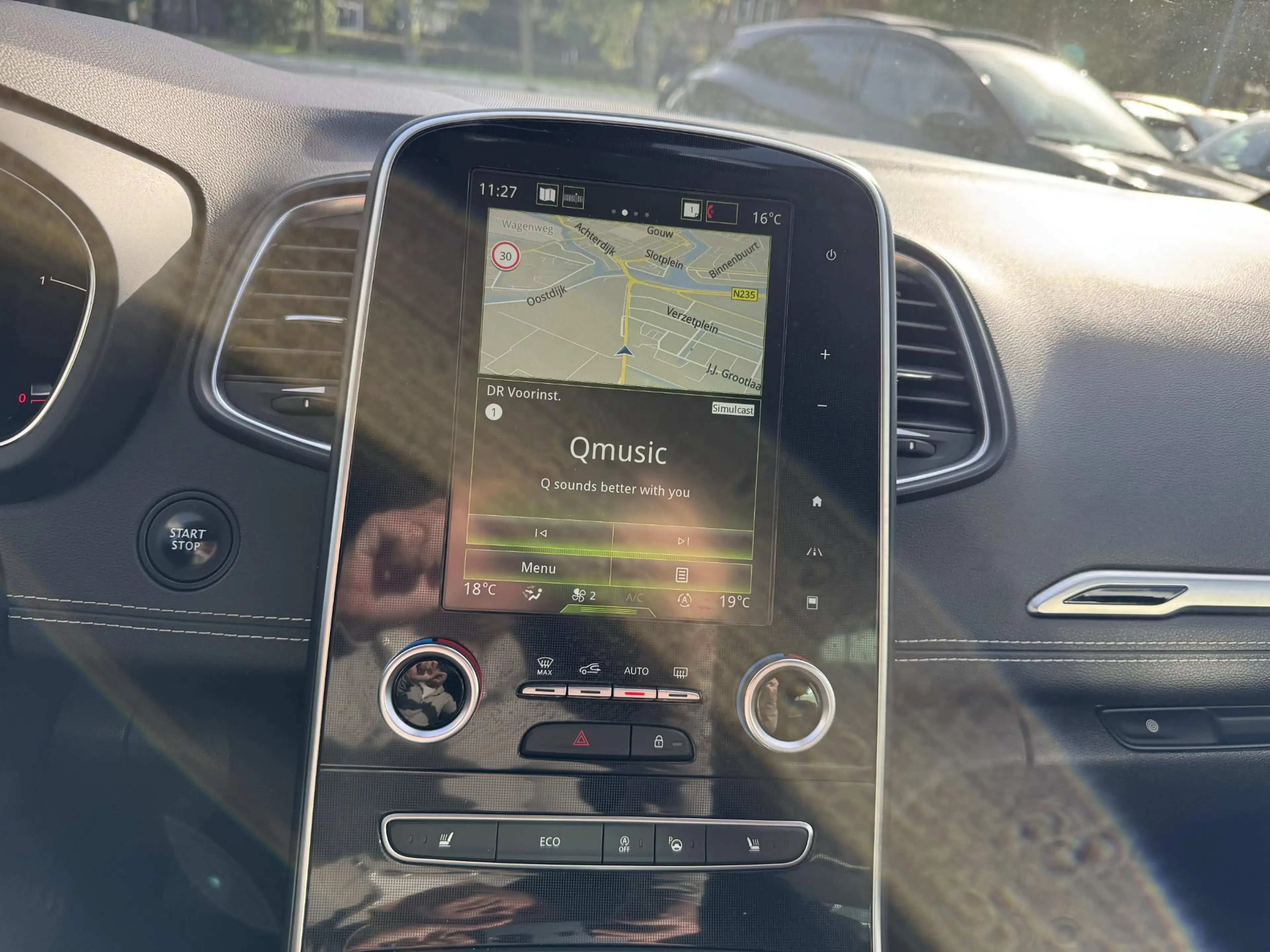 Renault Scenic 1.2 TCe Bose — photo 16