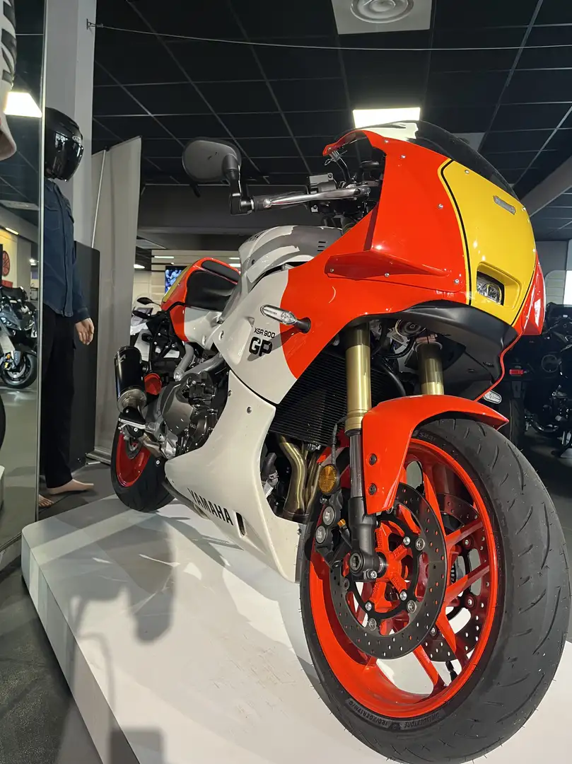 Yamaha XSR 900 - 1
