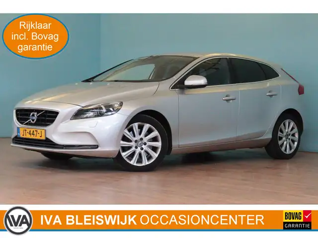Volvo V40 1.5 T3 Momentum Automaat | NAVI | CLIMA | PDC ACHT