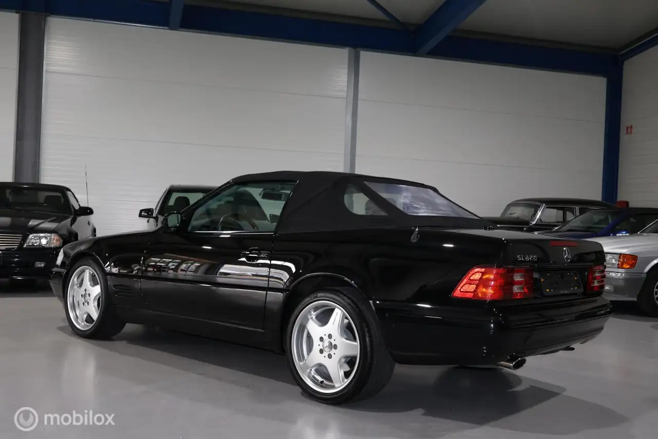 Mercedes-Benz SL 320 Final Edition 1 of 674, foto 2