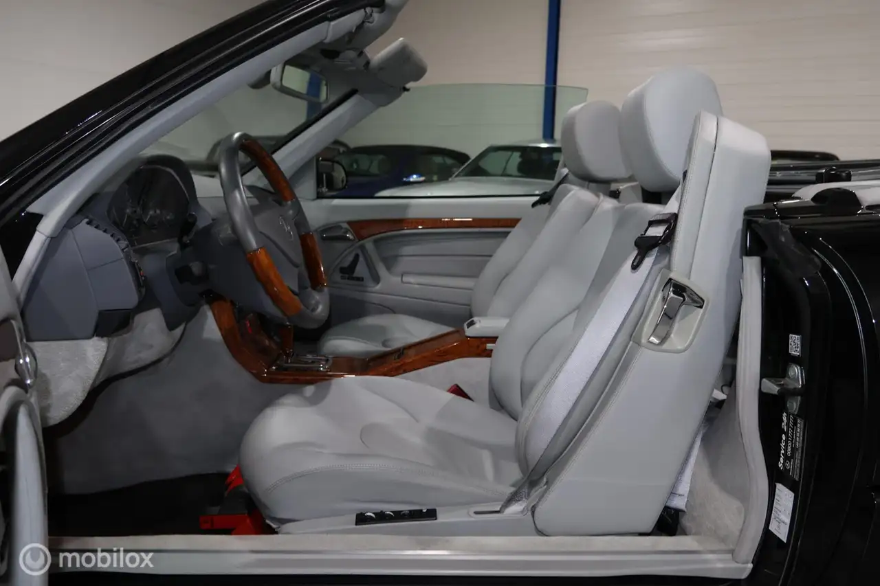 Mercedes-Benz SL 320 Final Edition 1 of 674, foto 7
