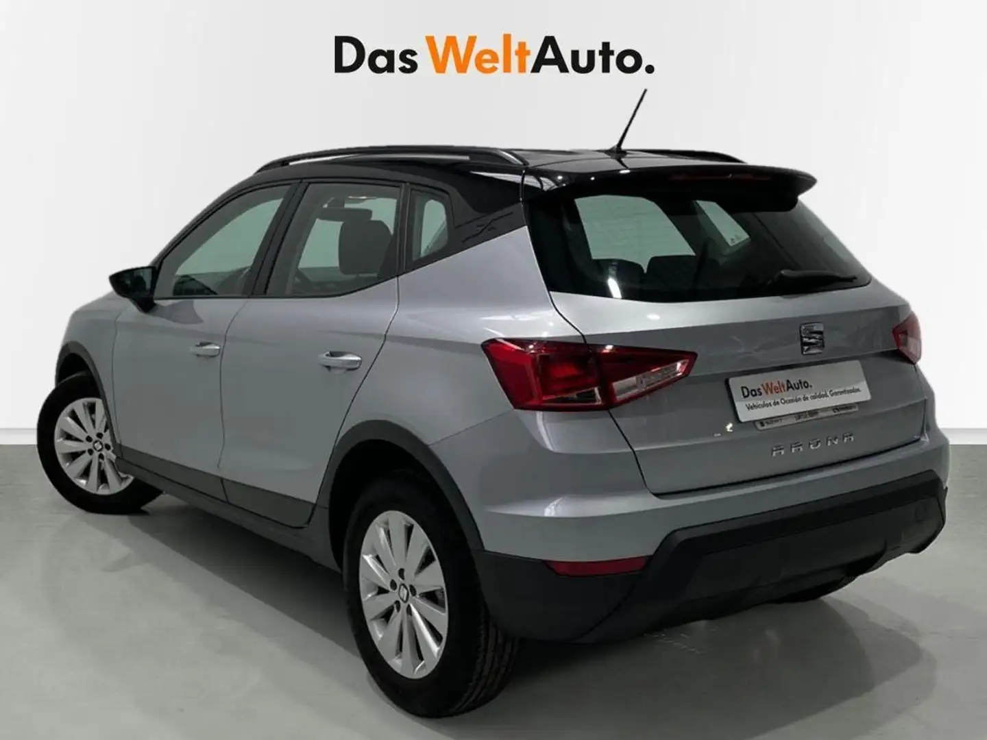 SEAT Arona 1.0 TSI Ecomotive S&S Style 115 Ezüst - 2