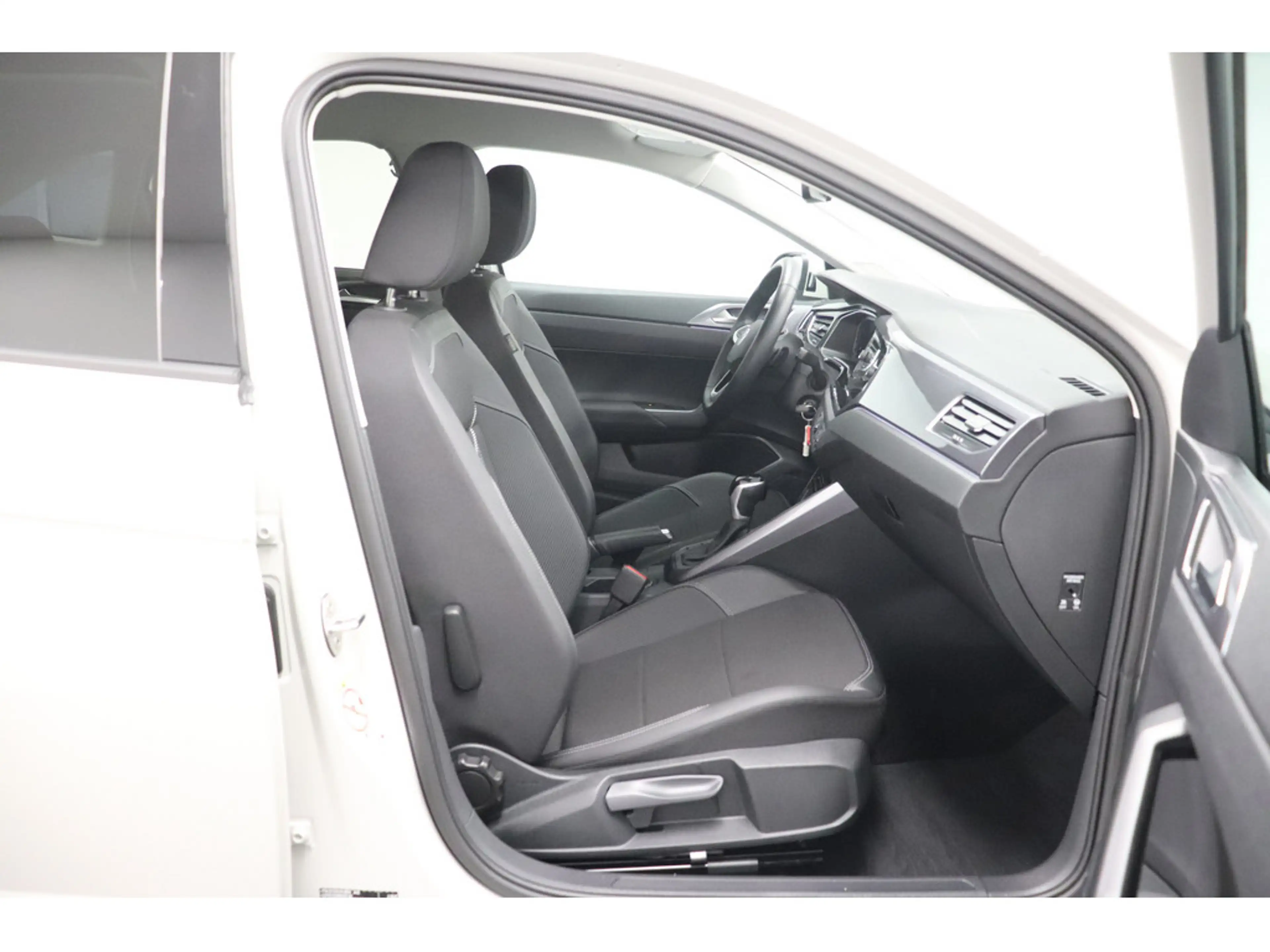 Volkswagen Taigo Style 1.0 TSI DSG #Matrix #IQ.DRIVE#IQ. — photo 14