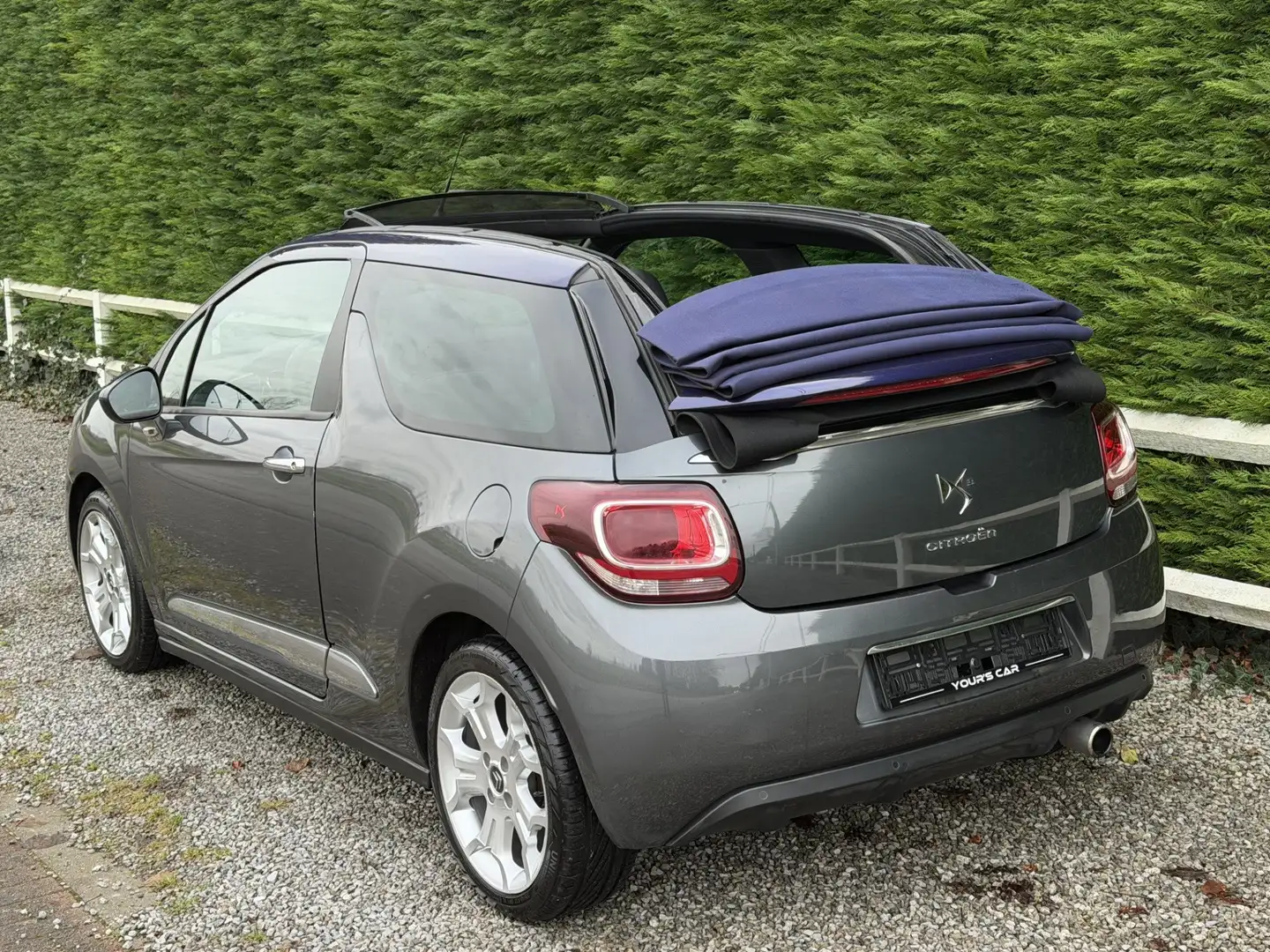 Citroen DS3 Cabriolet 1.6e-HDi - Boite Automatique - Cuir Full Gris - 2