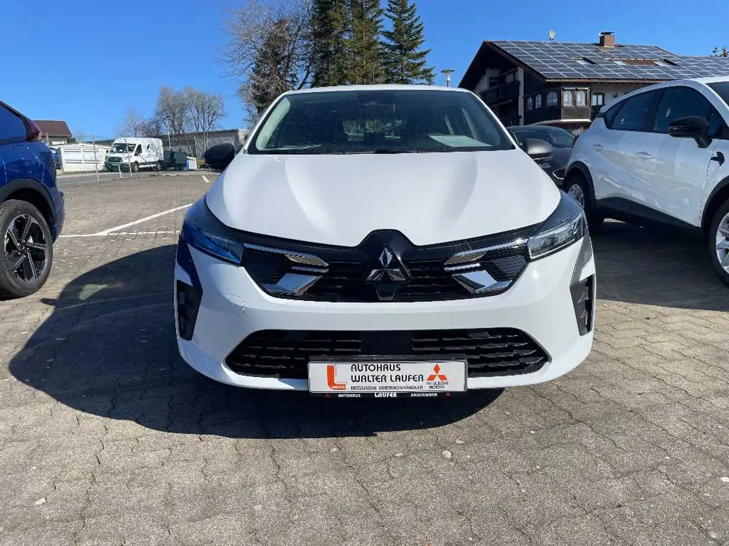 Mitsubishi Colt BASIS 1.0 Benziner 5-Gang Weiß - 1