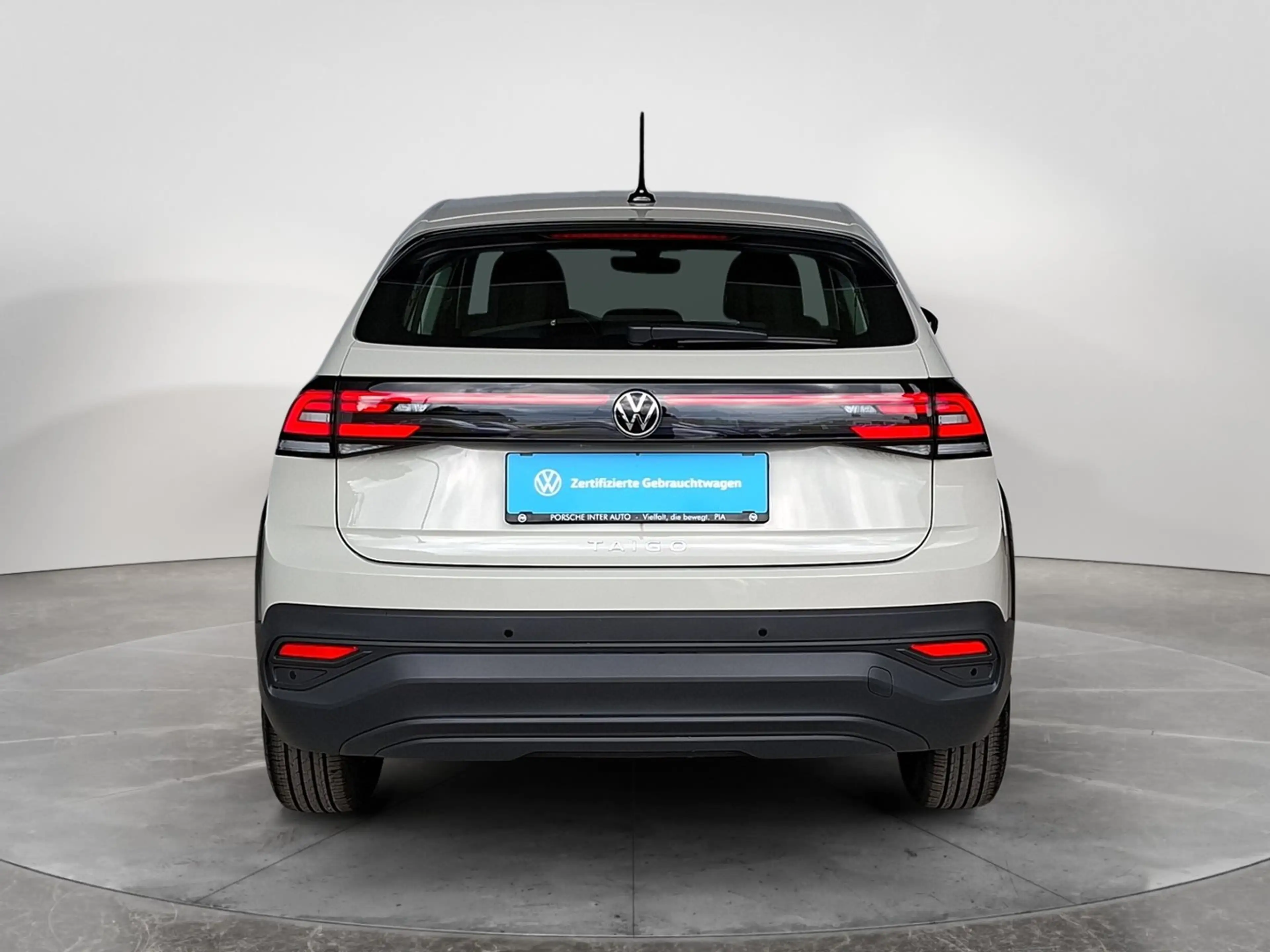 Volkswagen Taigo 4Me TSI — photo 4