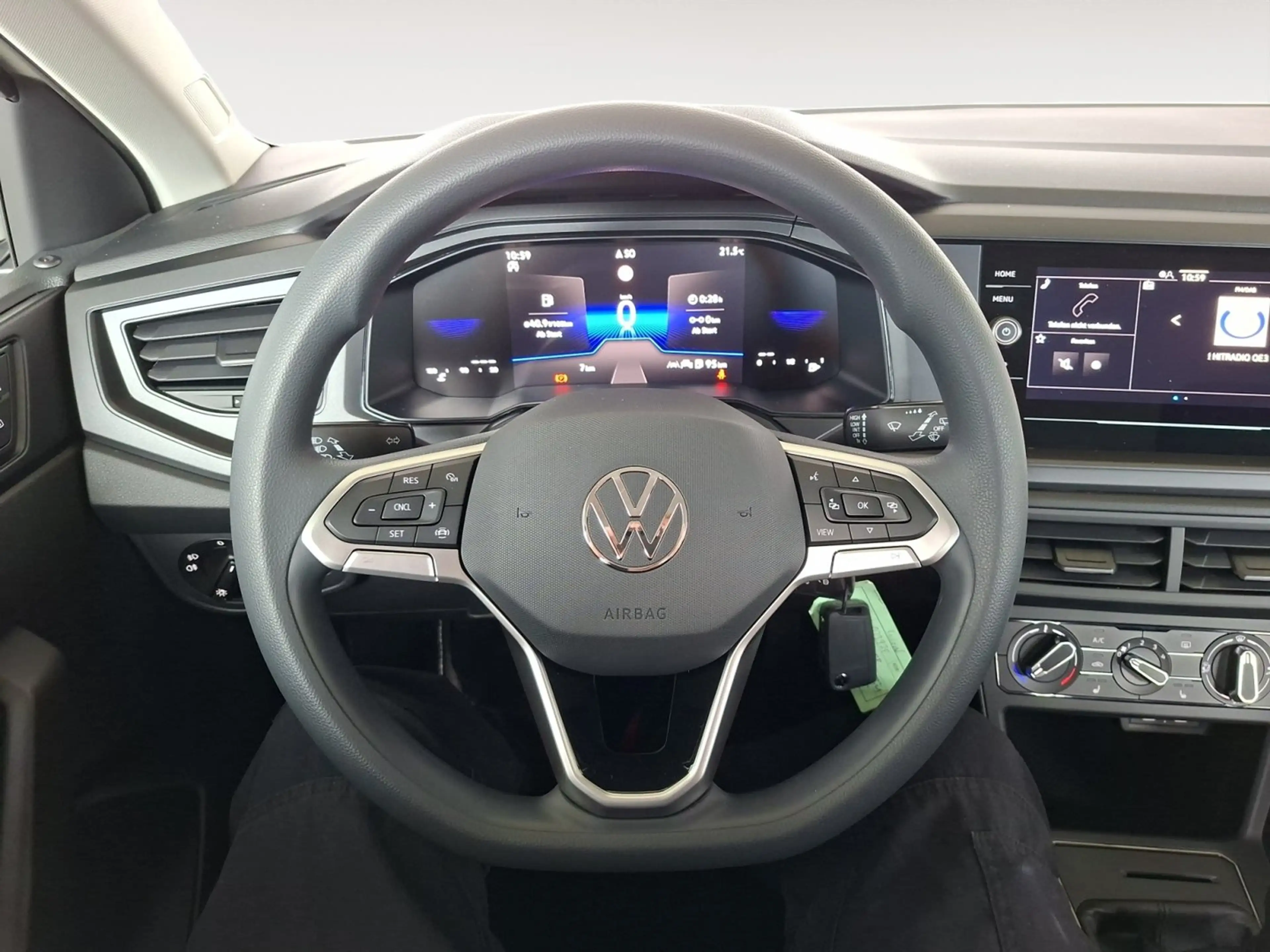 Volkswagen Taigo 4Me TSI — photo 13