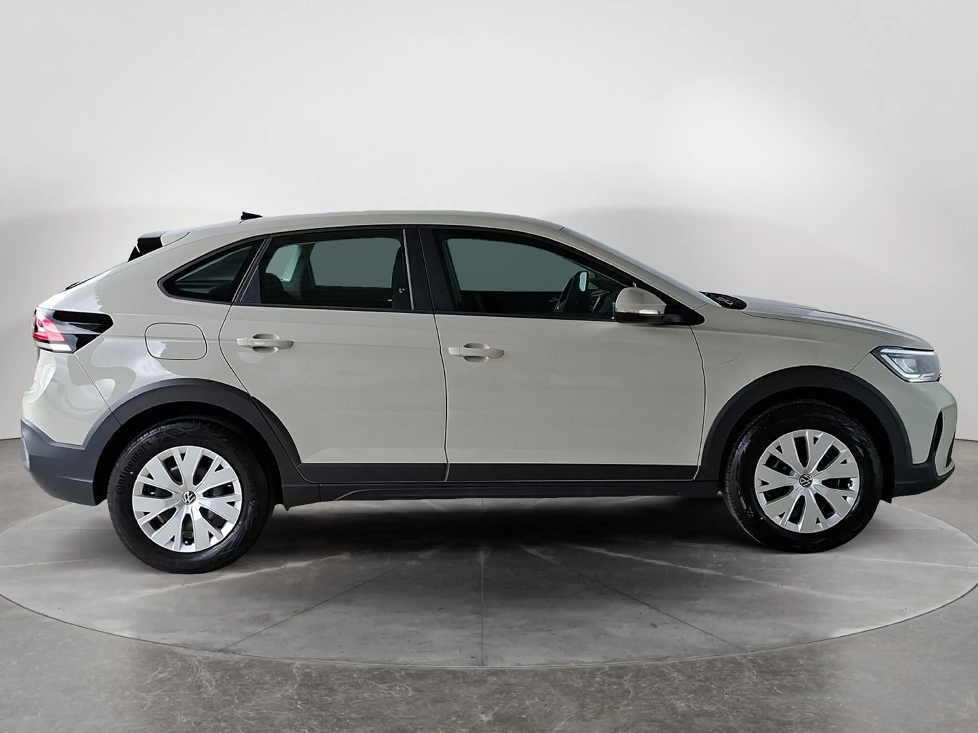 Volkswagen Taigo 4Me TSI — photo 6
