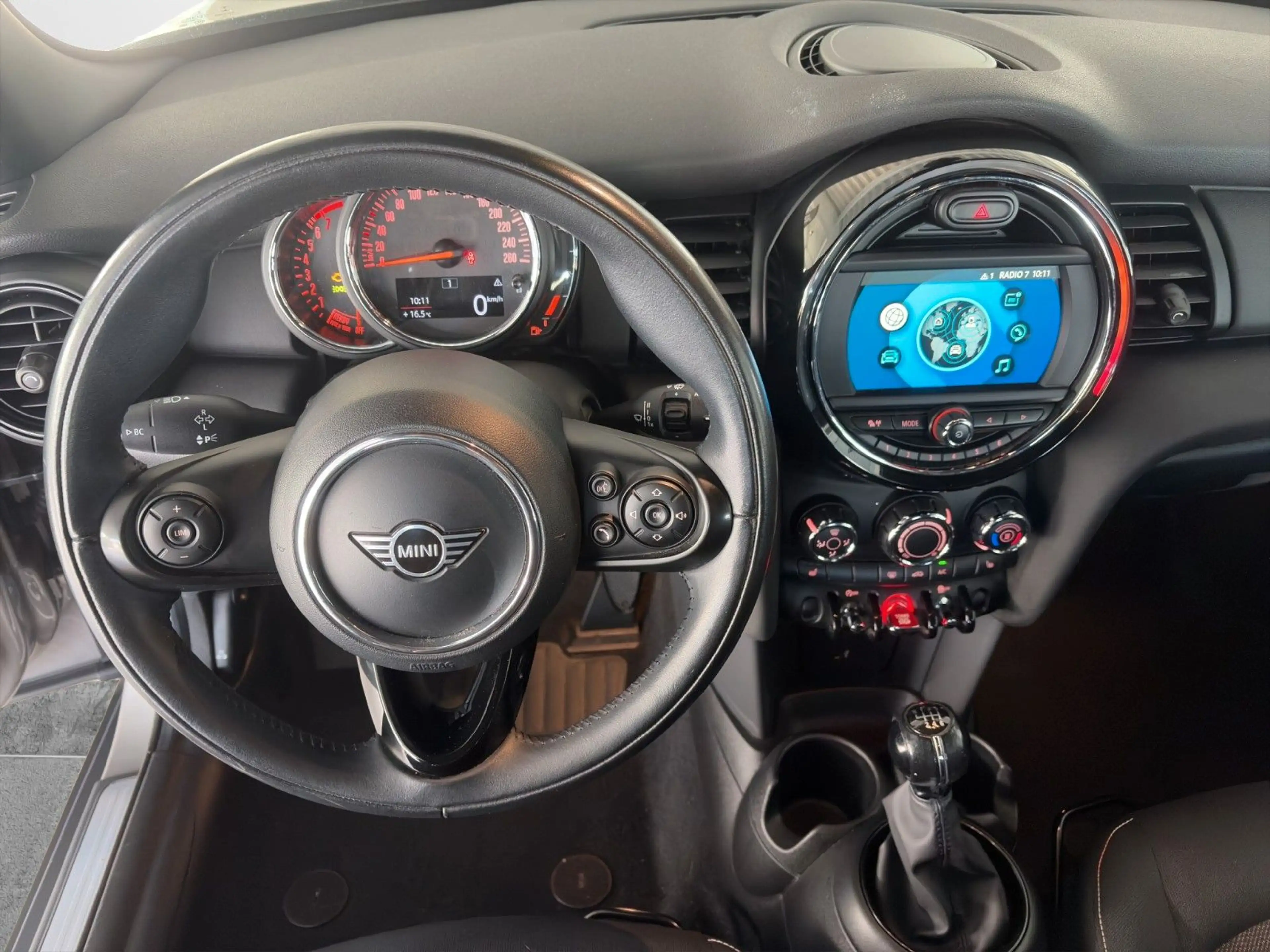 MINI One Mini 5-trg. One Blackyard/SHZ/PDC H/ — photo 9