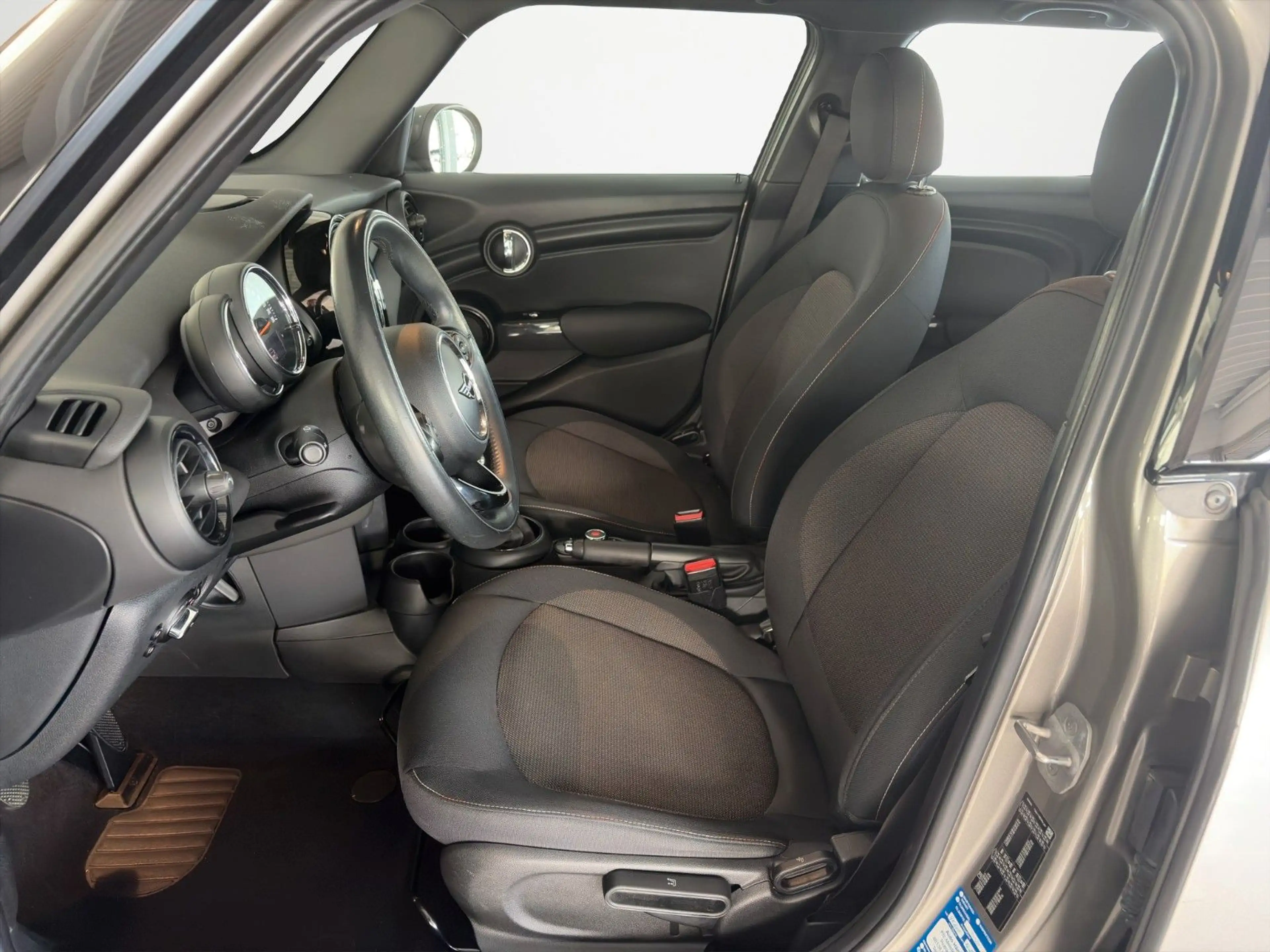 MINI One Mini 5-trg. One Blackyard/SHZ/PDC H/ — photo 6
