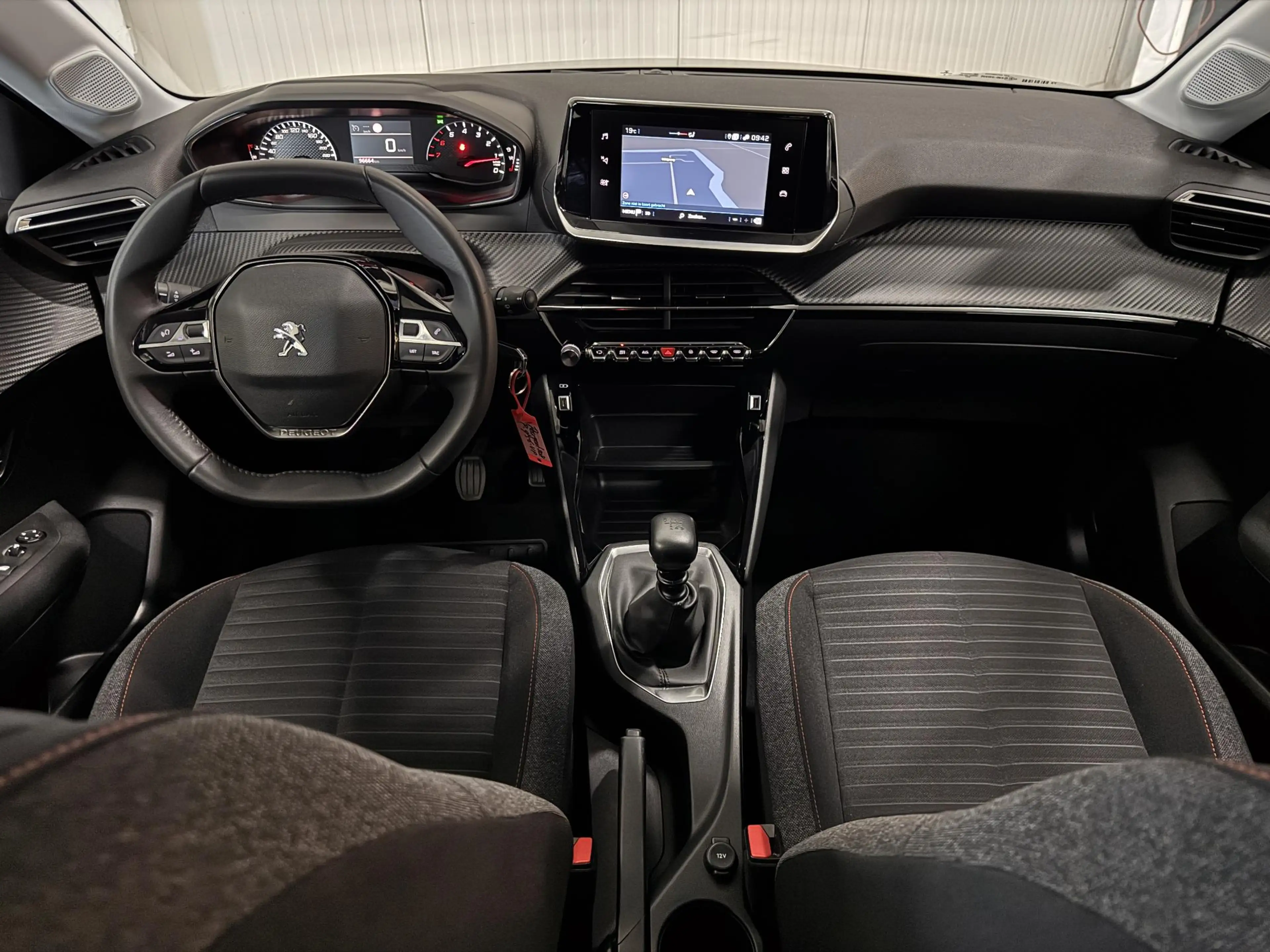 Peugeot 208 1.2 PureTech Active Pack LED AIRCO CRUISE PDC LMV — photo 3
