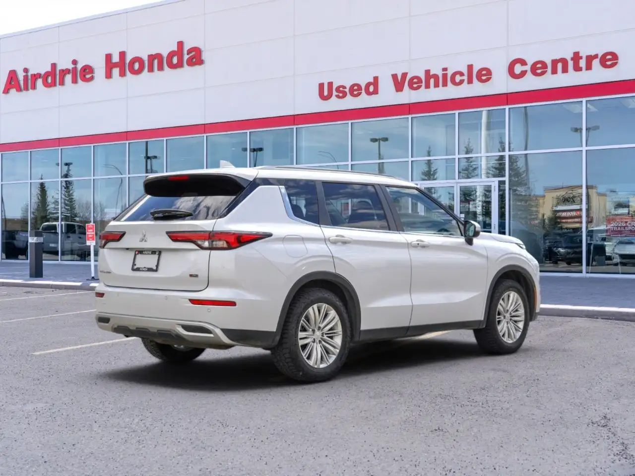 Mitsubishi Outlander снимка Mitsubishi Outlander