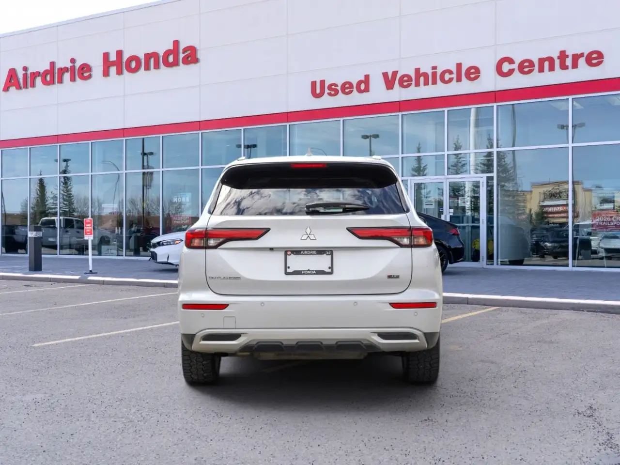 Mitsubishi Outlander снимка Mitsubishi Outlander
