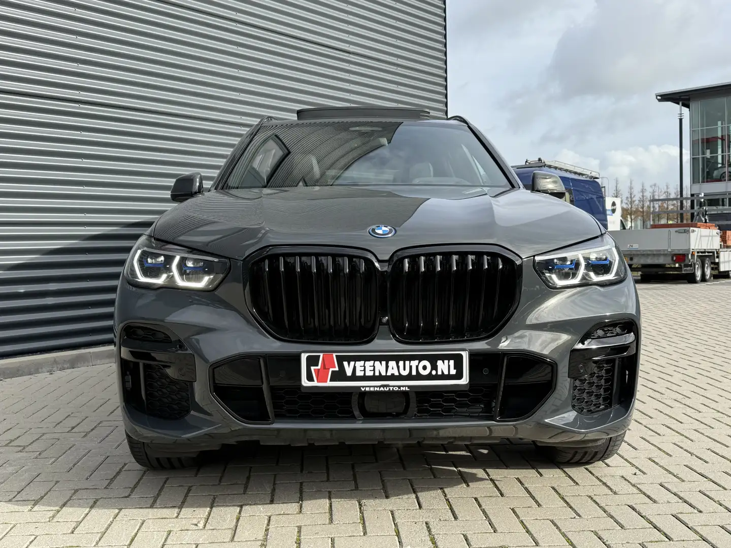 BMW X5 xDrive45e M-Sport Pano/360Cam/H&K/LaserLed Grijs - 2