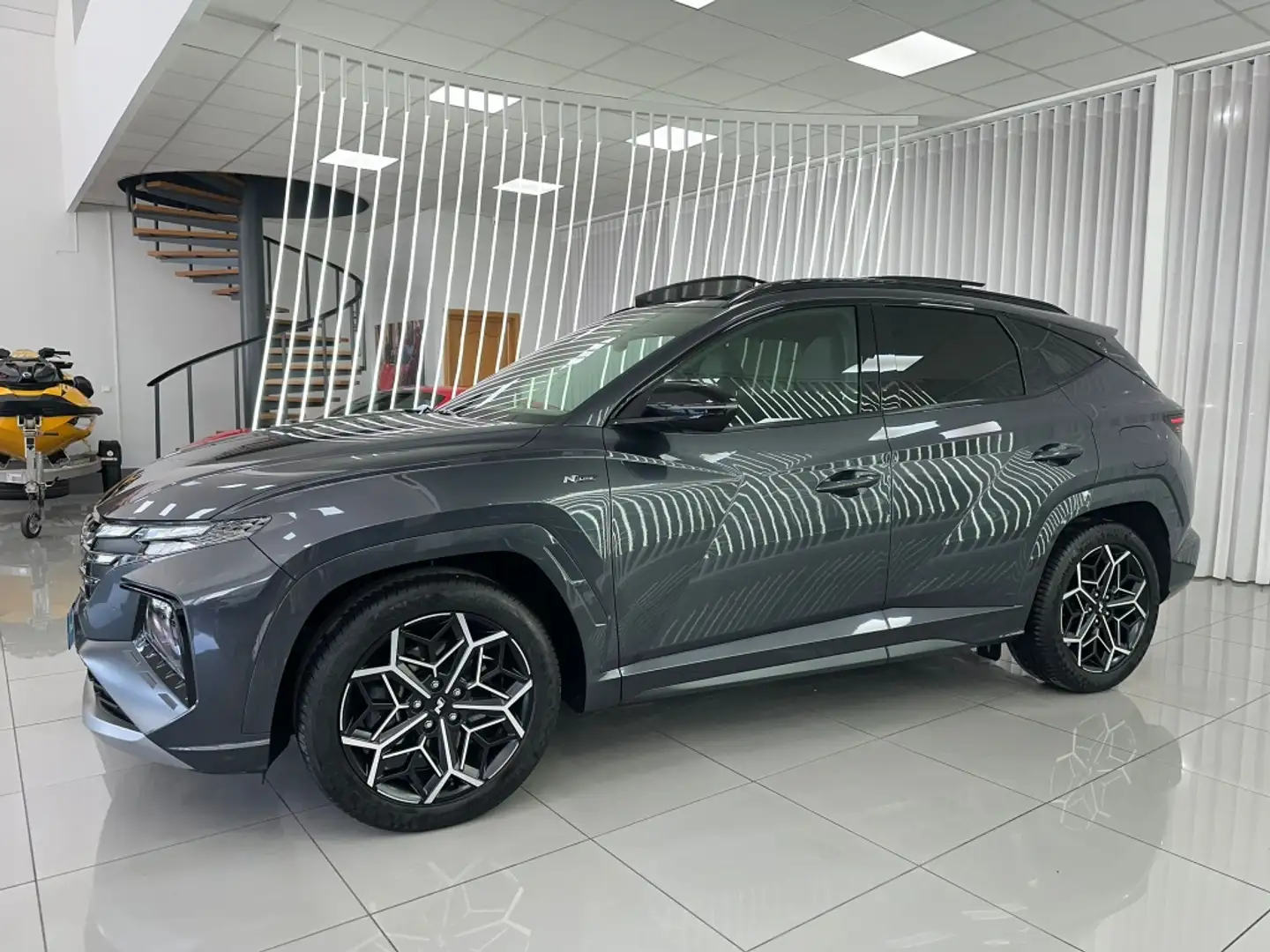 Hyundai TUCSON 1.6 CRDI 48V Nline Sky Safe 4x4 DT Grün - 2