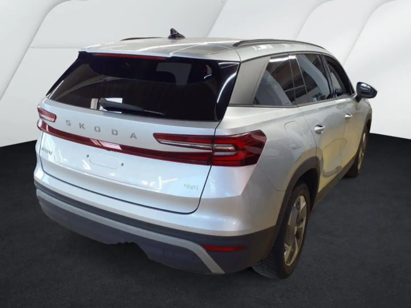 Skoda Kodiaq Selection 2.0TDI DSG LED Navi RFK HUD AHK Silber - 2