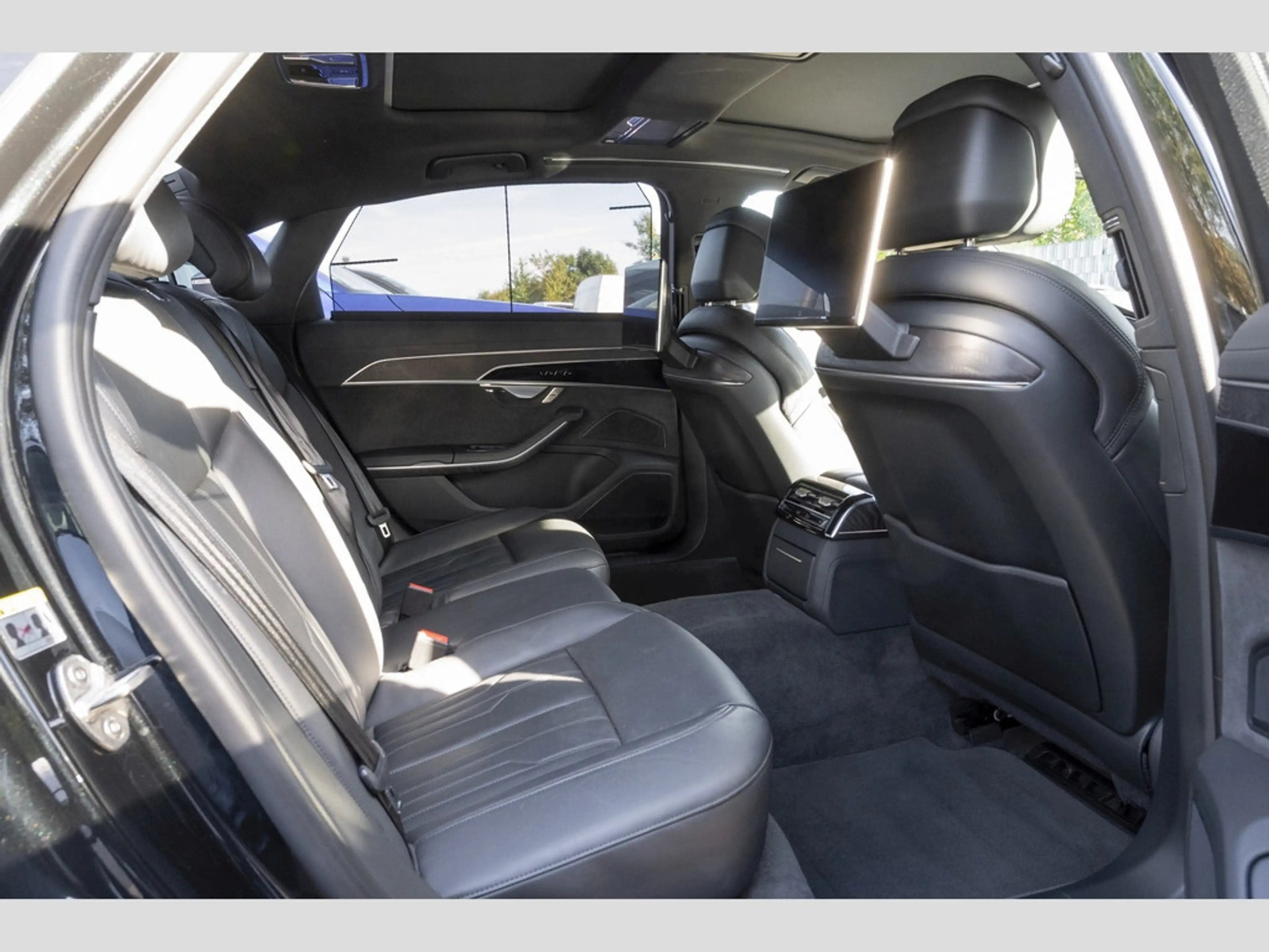 Audi A8 L 50 TDI quattro Pano/Optik schwarz/RSE Plus/Massage v+h — photo 10