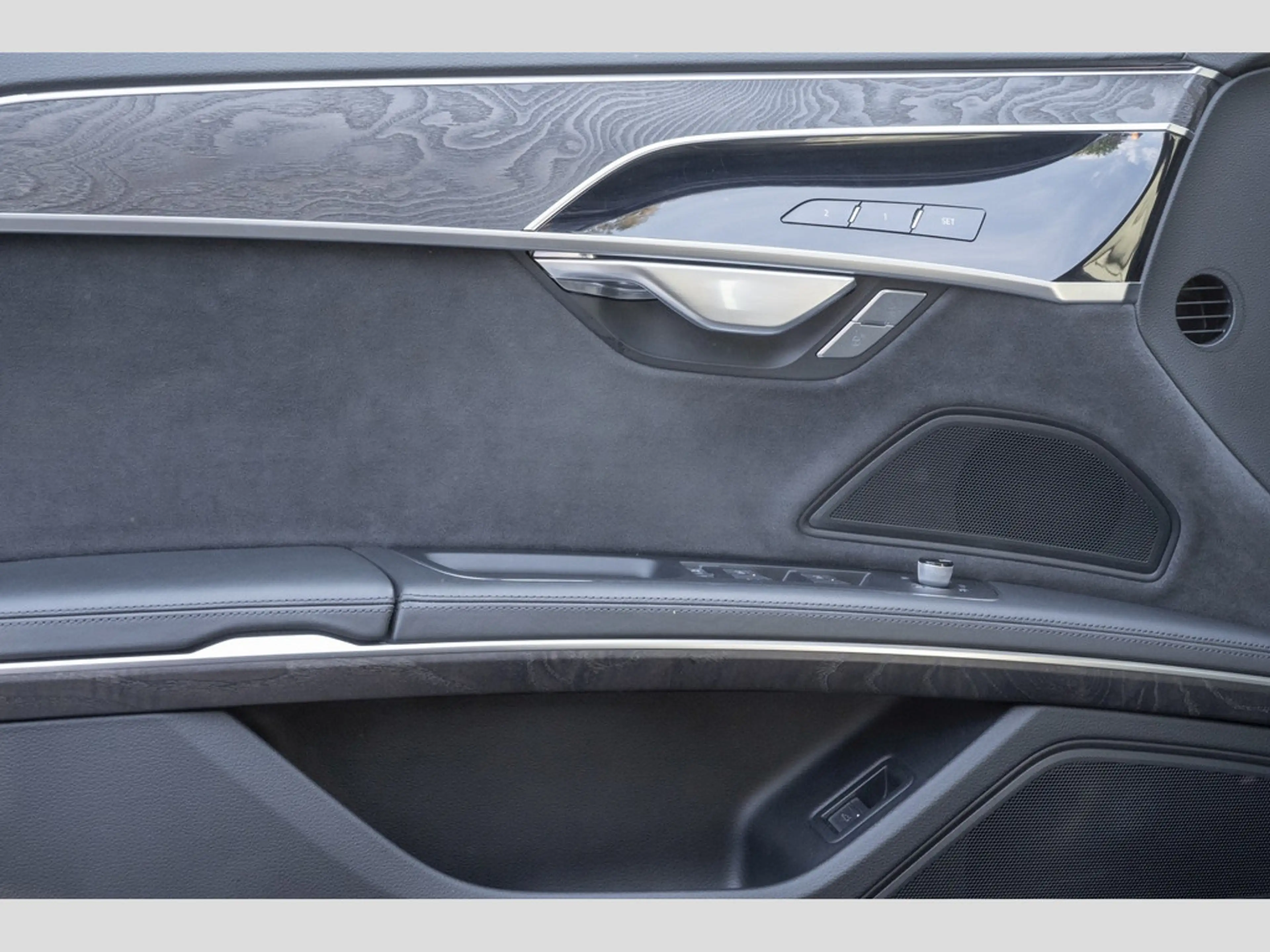 Audi A8 L 50 TDI quattro Pano/Optik schwarz/RSE Plus/Massage v+h — photo 15