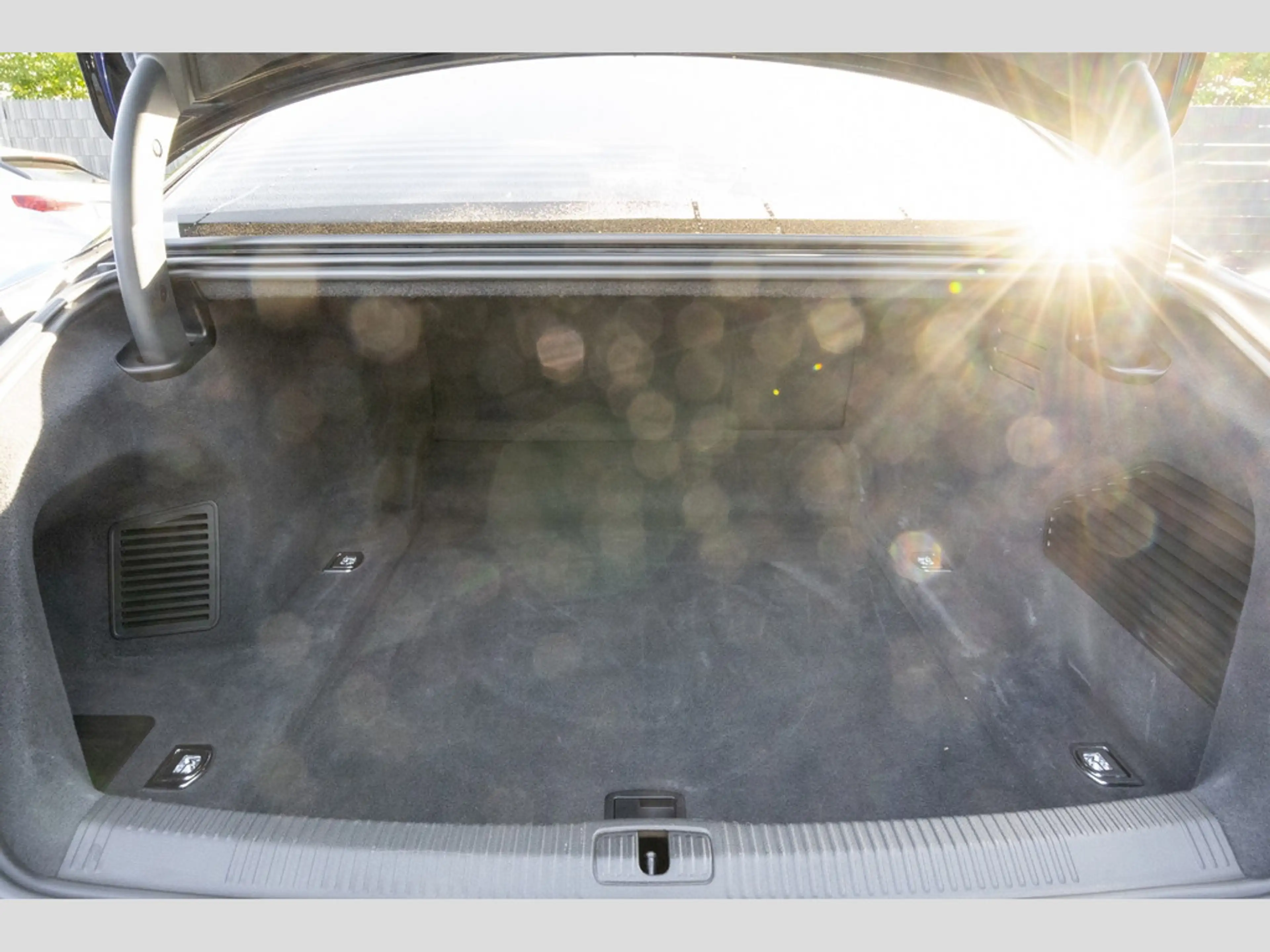 Audi A8 L 50 TDI quattro Pano/Optik schwarz/RSE Plus/Massage v+h — photo 6