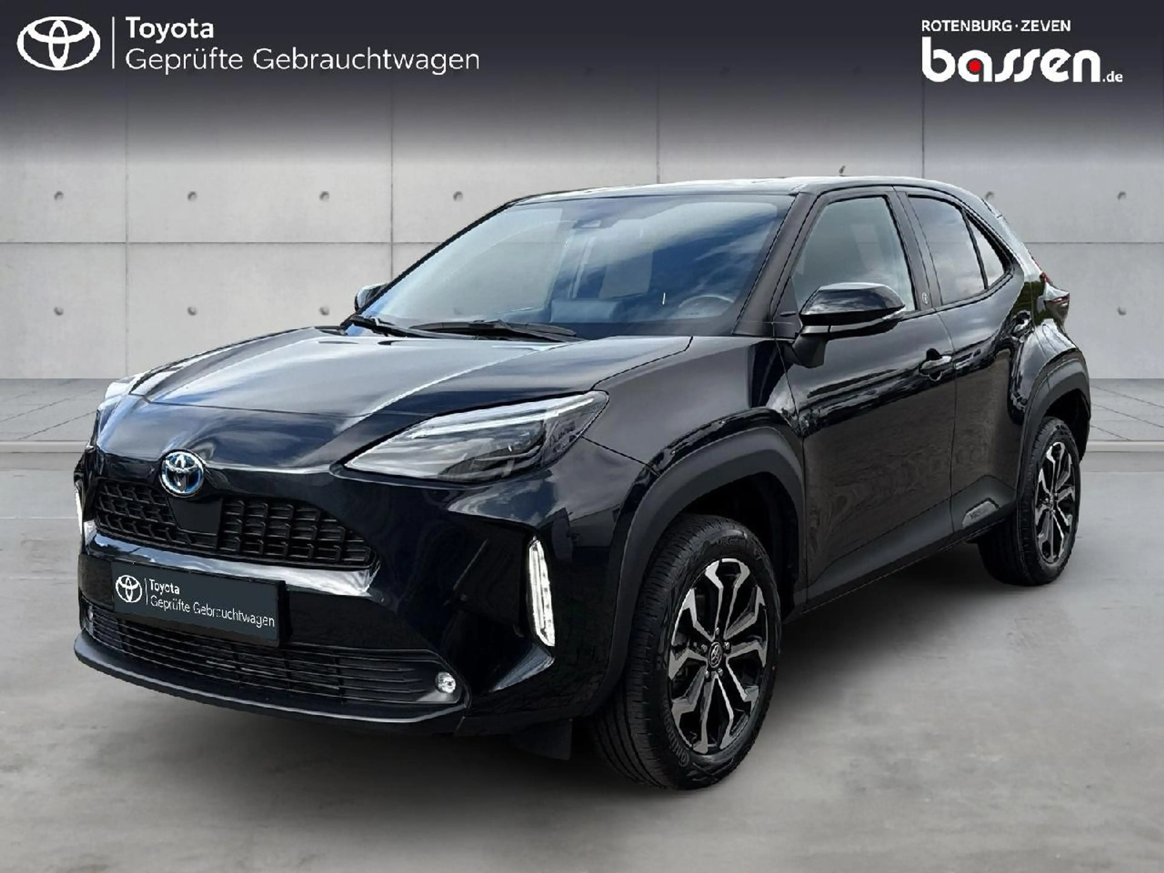 Toyota Yaris Cross Hybrid FWD Team Deutschland