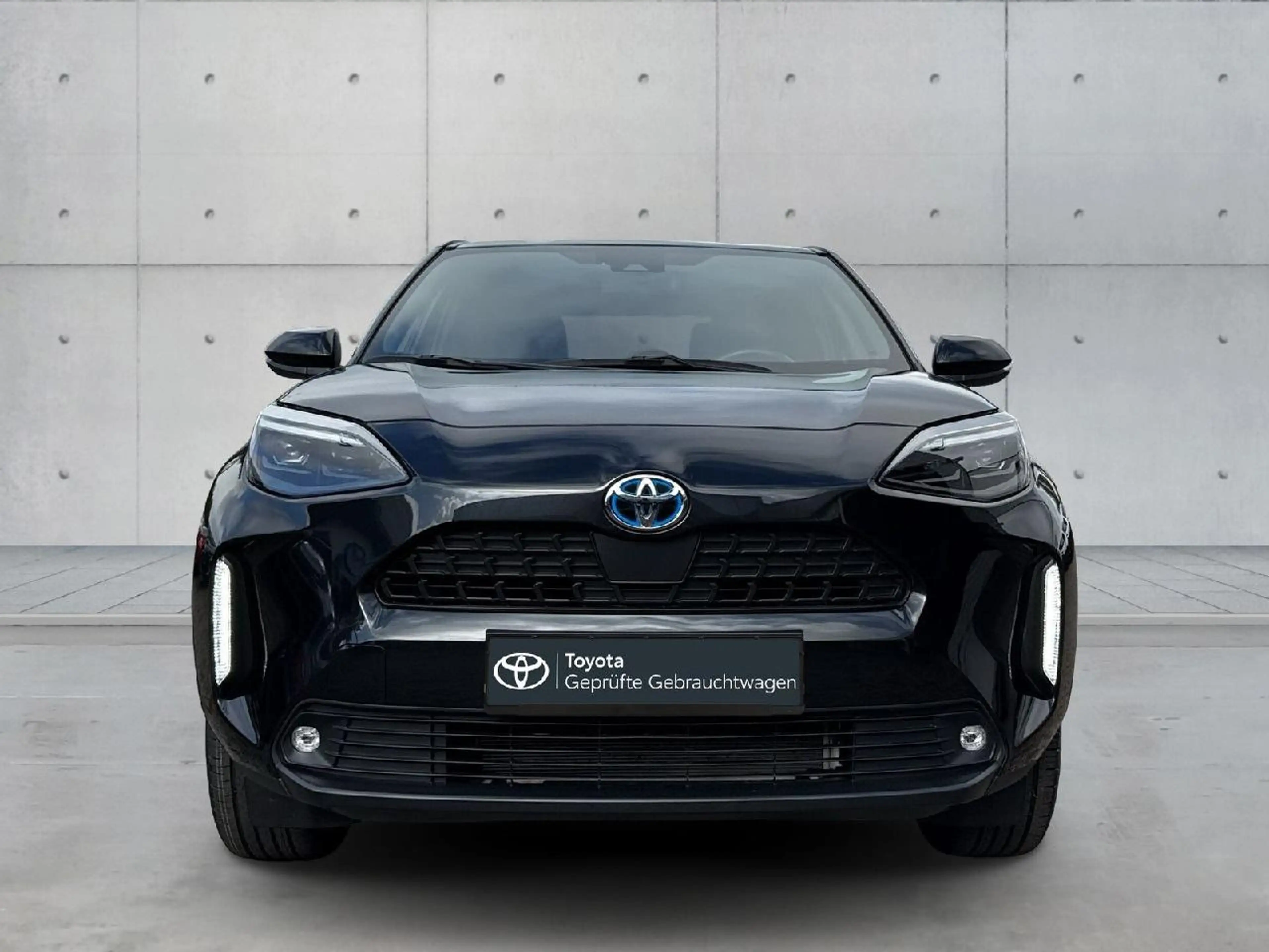 Toyota Yaris Cross Hybrid FWD Team Deutschland — photo 2