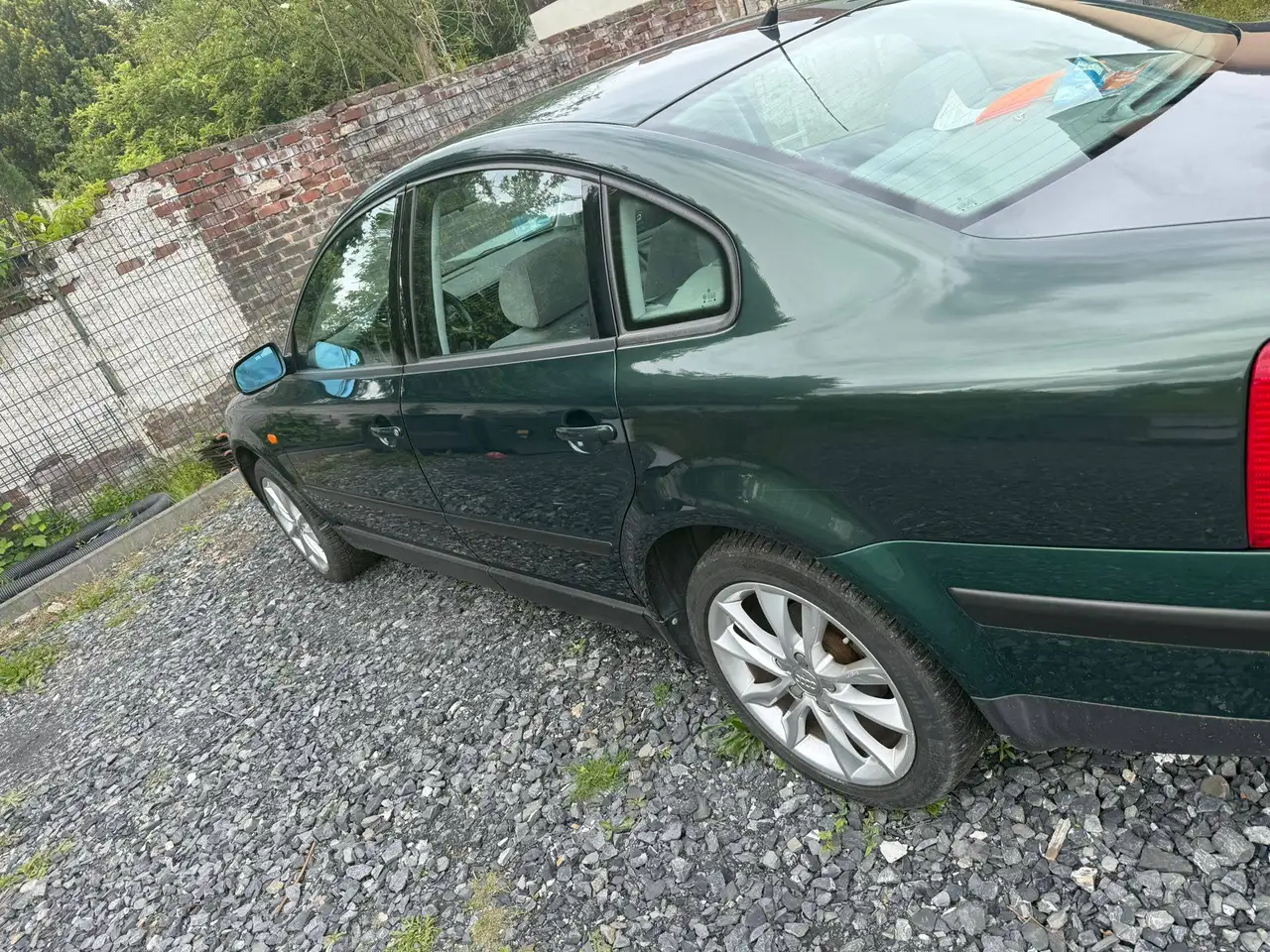 Volkswagen Passat 1.6, foto 1