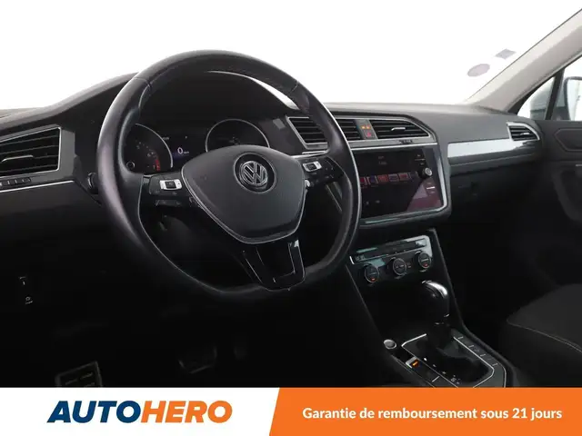 Volkswagen Tiguan view 11