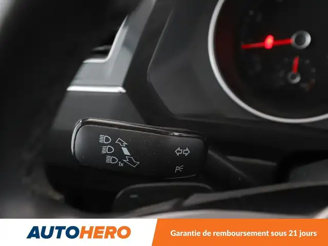 Volkswagen Tiguan view 24