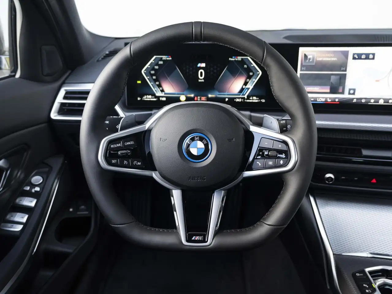 BMW 3 Series 2026 — фото 10