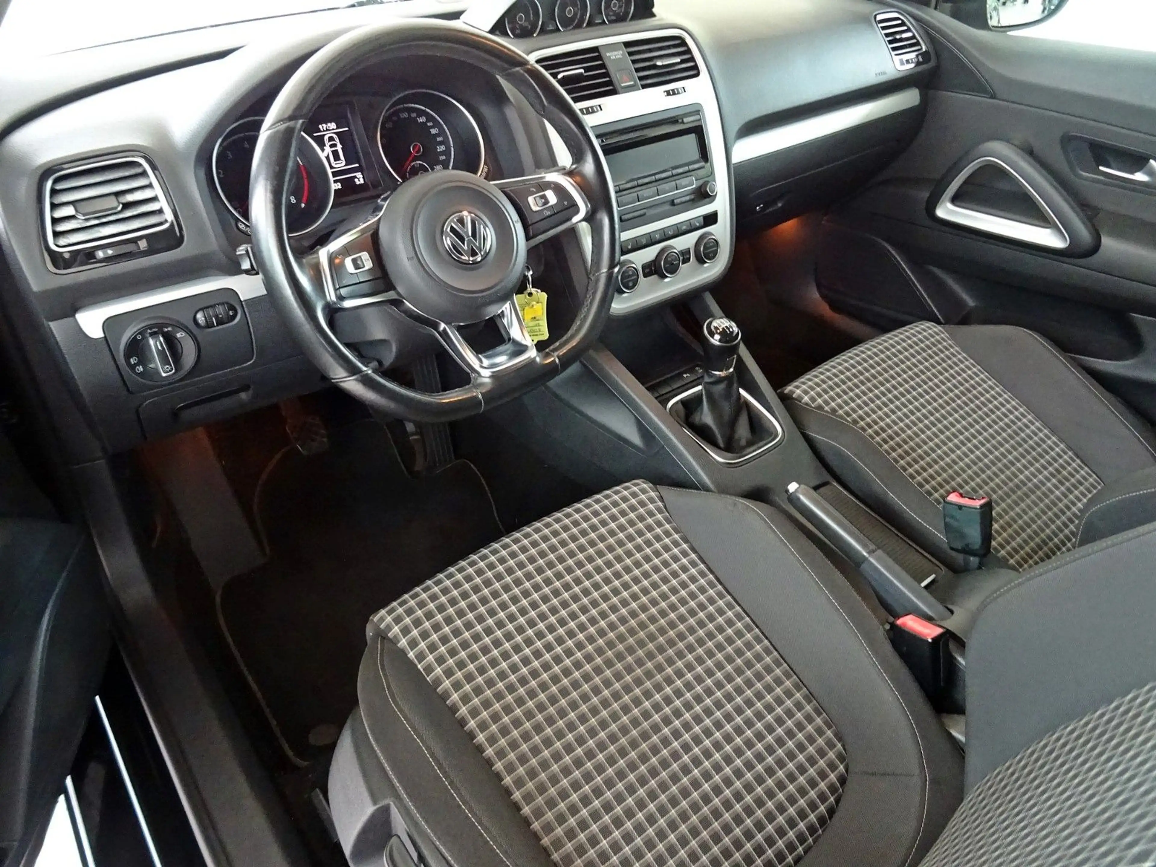 Volkswagen Scirocco Basis 1.4 TSI BMT/Start-Stopp — photo 4