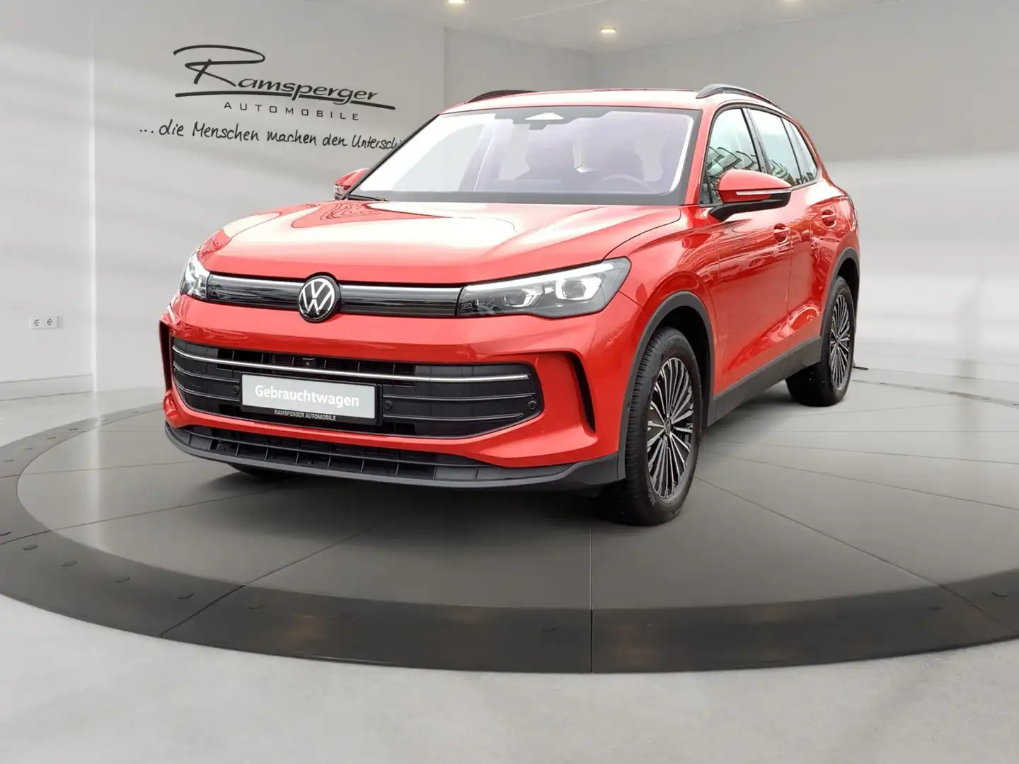 Volkswagen Tiguan 2.0 TDI DSG Life AHK ACC LED Navi Standh. Rot - 2
