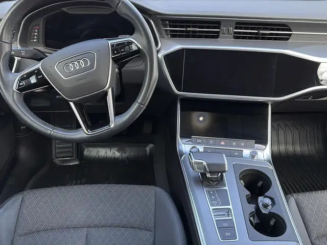 Audi A6 view 14
