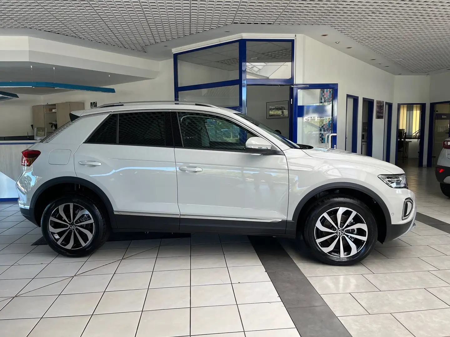 Volkswagen T-Roc STYLE 1.5 TSI-DSG, Matrix, EasyOpen, RFK Grau - 1