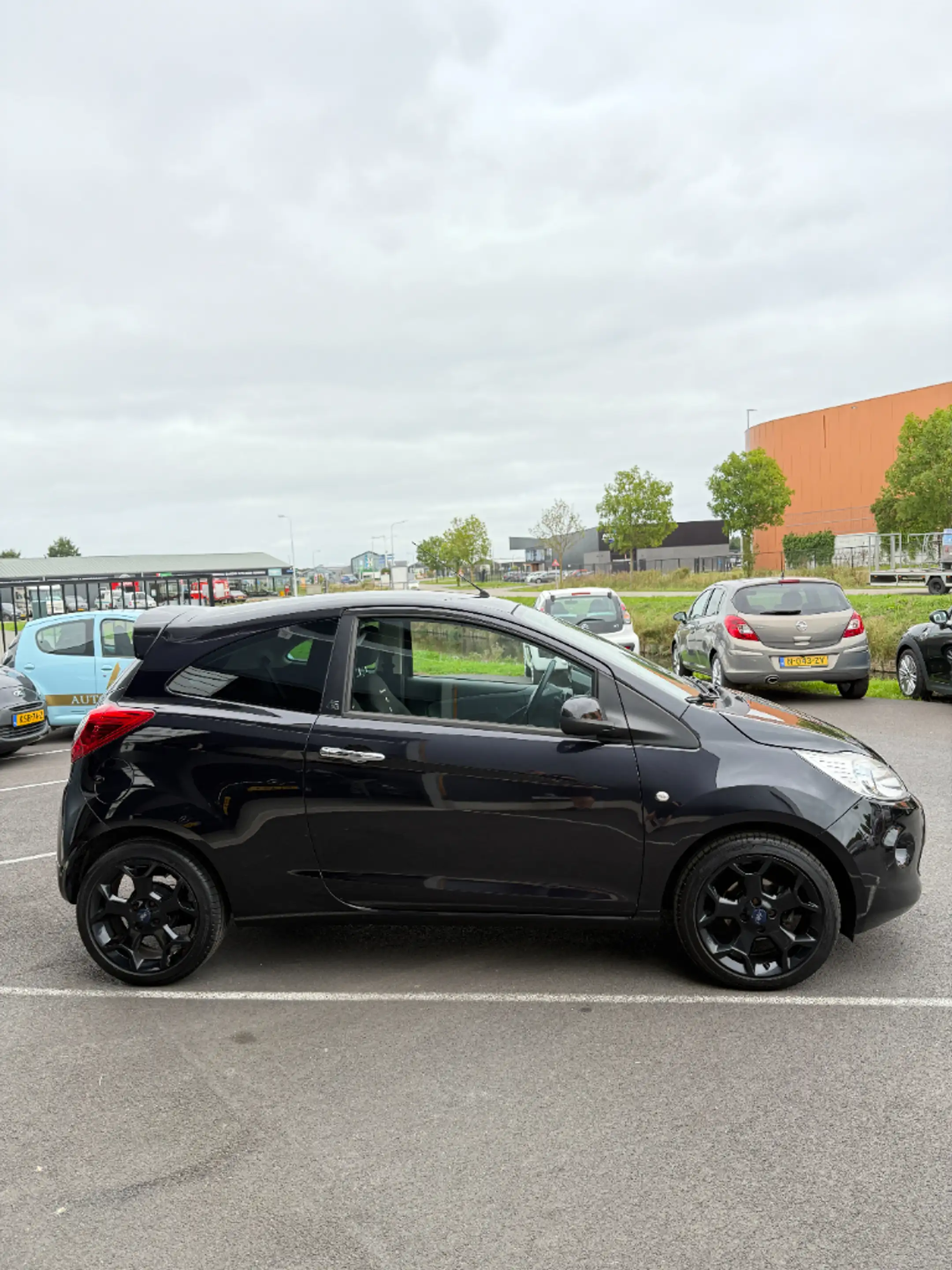 Ford Ka/Ka+ 1.2 Metal - Airco - Lage kmstand — photo 15
