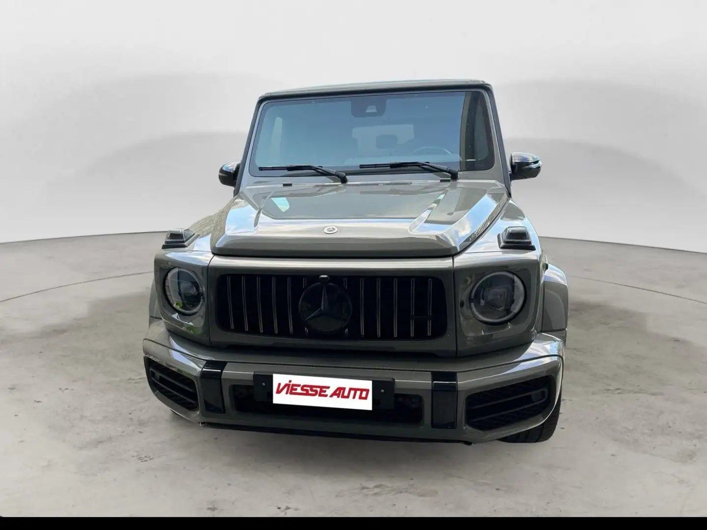 Mercedes-Benz G 63 AMG Classe G 63 585 cv  IVA ESPOSTA Grigio - 2
