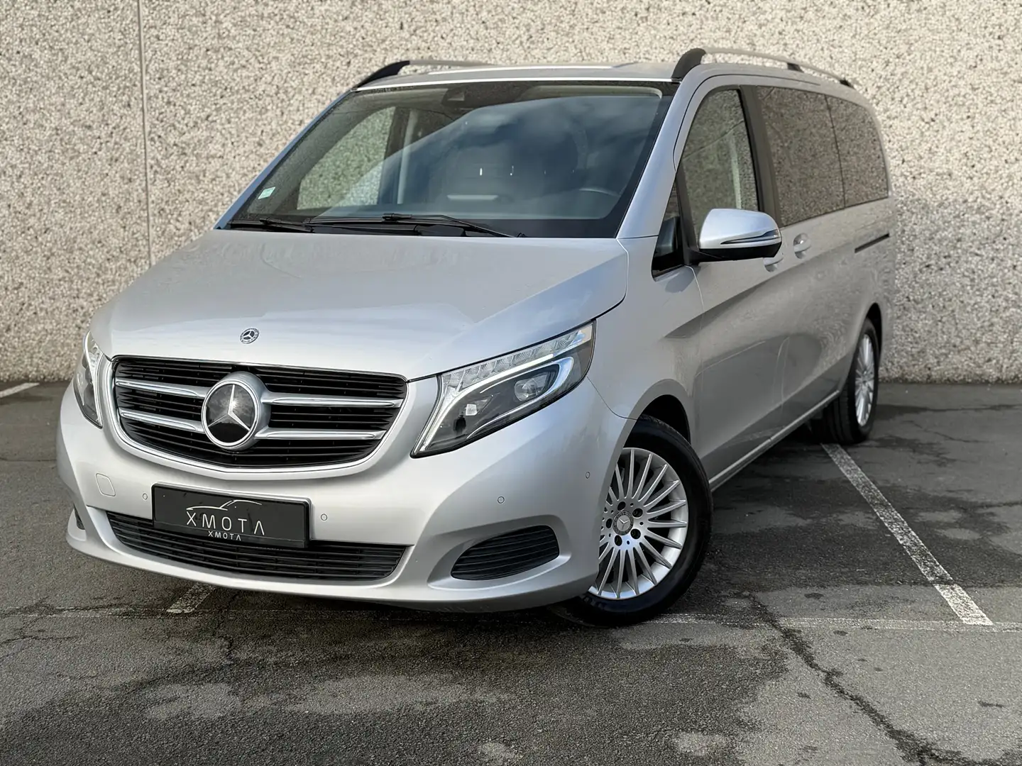 Mercedes-Benz V 220 V 220 d 7G-TRONIC lichte vracht 5-Zitplaatsen Stříbrná - 1