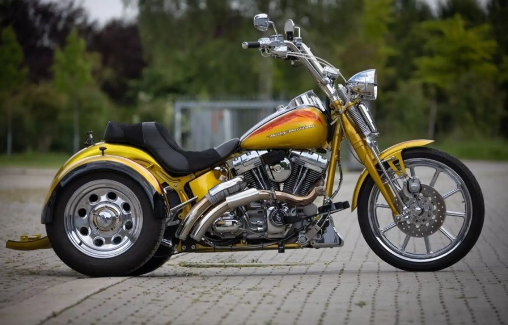 Harley-Davidson Trike Softail Springer Screaming Eagle CVO Trike 110cui Oro - 1