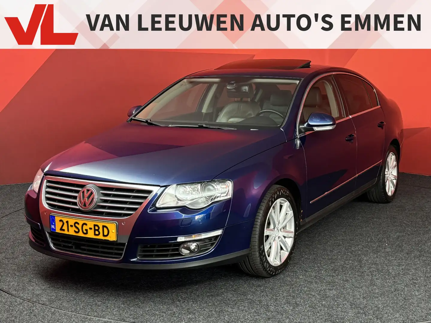 Volkswagen Passat 3.2 V6 Highline 4M | Memory | Automaat | Schuif- k Blauw - 1